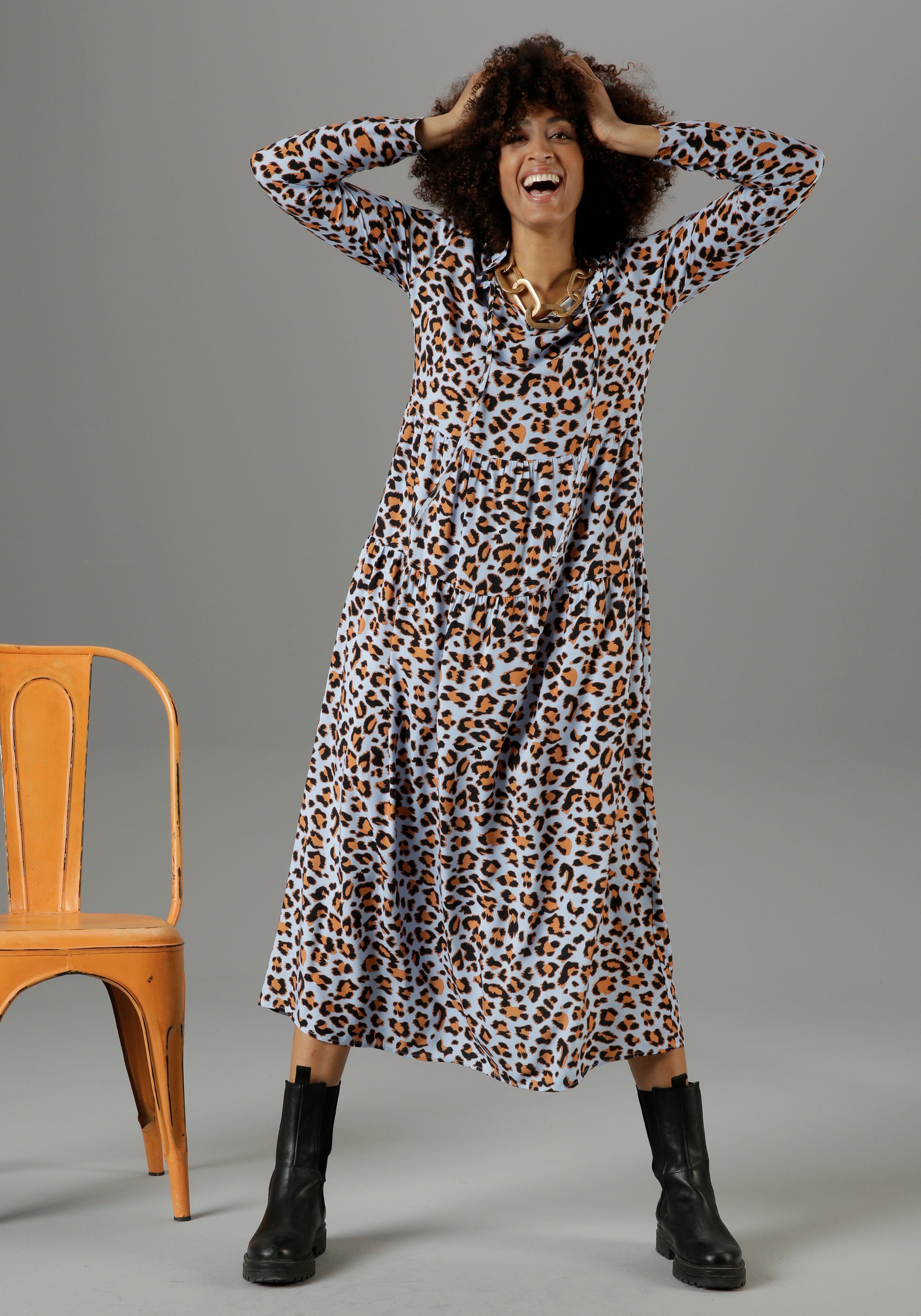 mit Animal-Print CASUAL Aniston Maxikleid