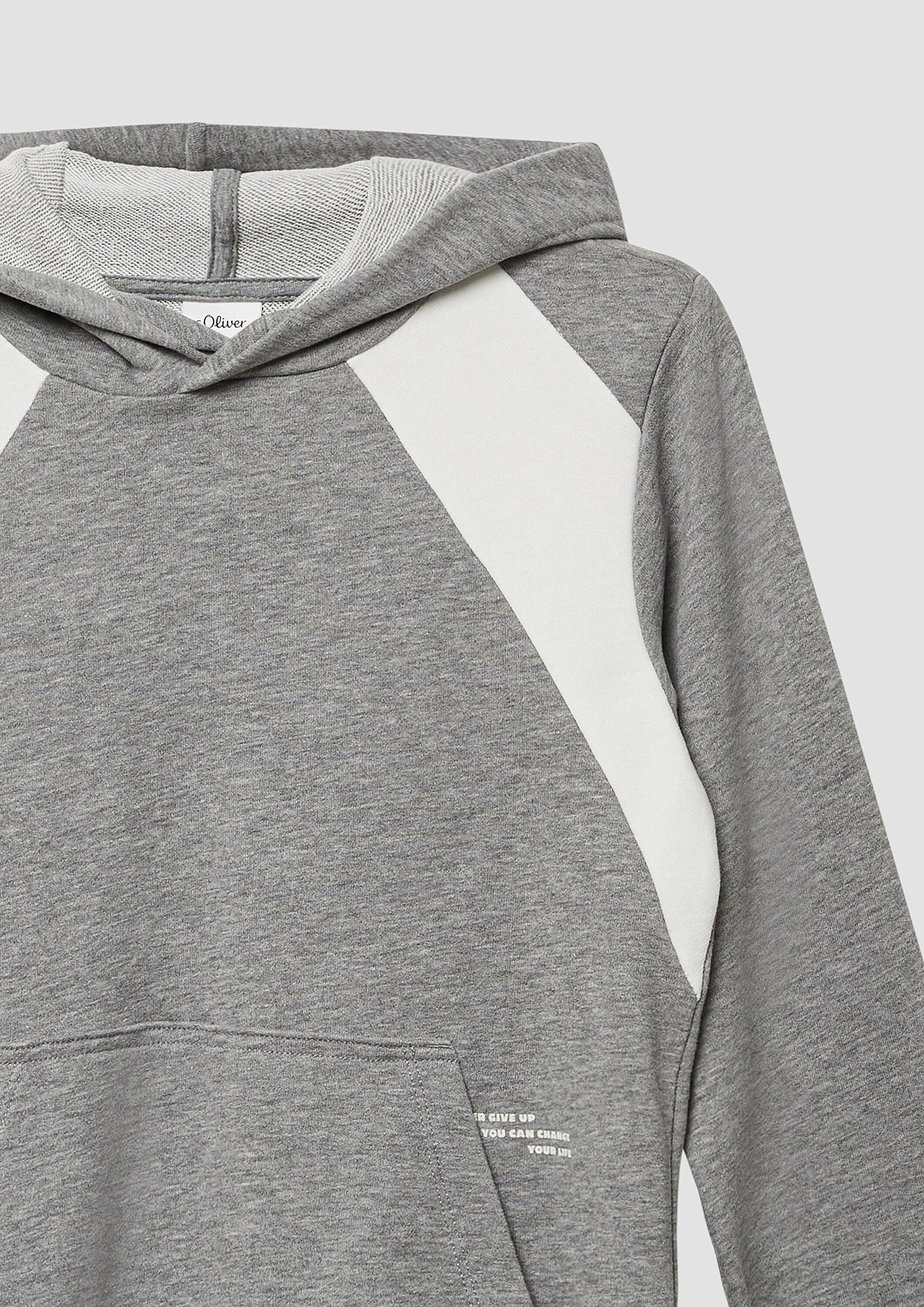 s.Oliver Sweatshirt Sweatshirt Hoodie mit Kontrast-Details und großem Back-Print