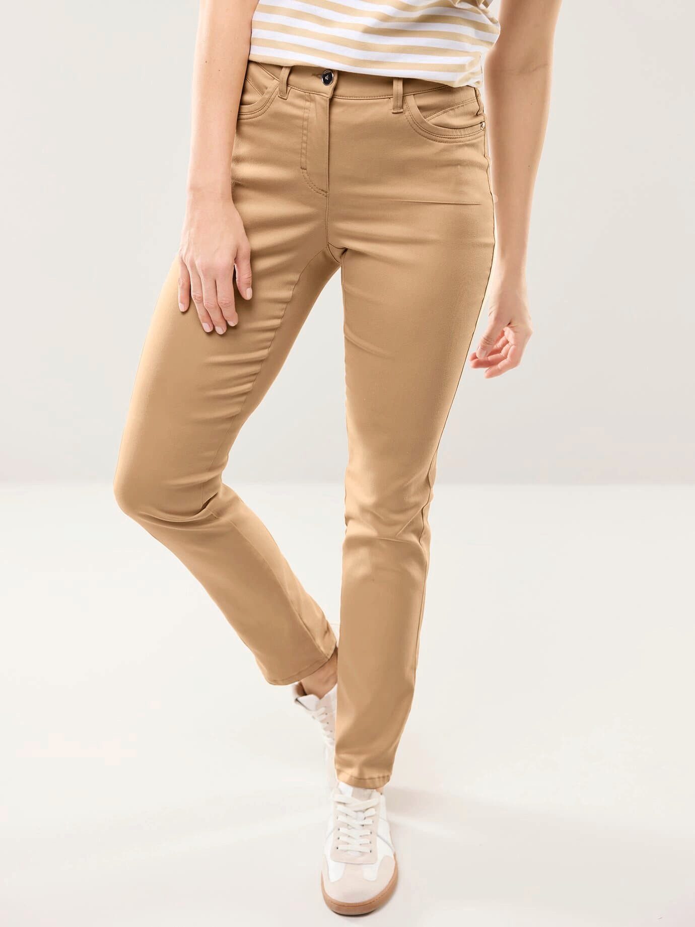 Walbusch Stoffhose Damen Extraglatt Baumwollhose Regular Fit bügelfrei Atmungsaktiv und softer Griff, dehnbarer Comfort-Bund, 2 Gesäßtaschen