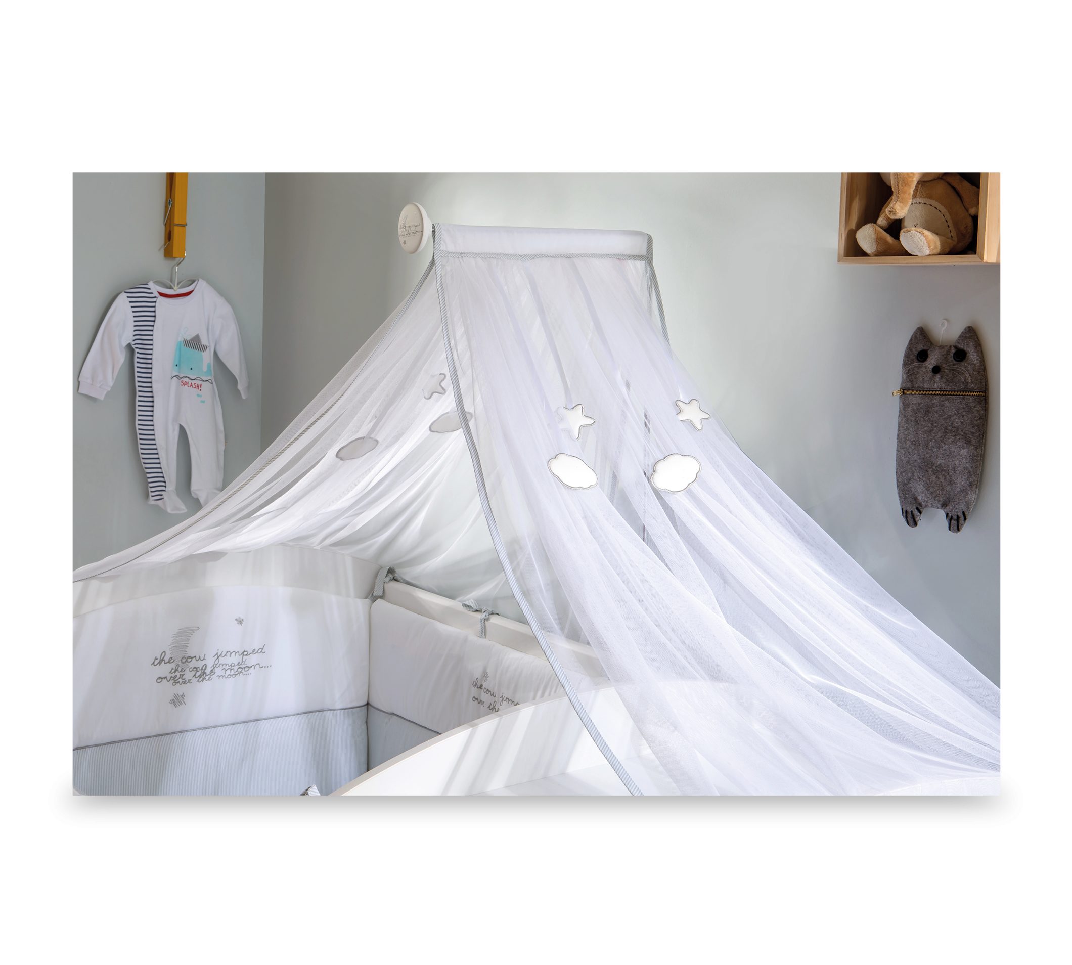 Möbel-Zeit Betthimmel COTTON Moskitonetz mit Wolken inklusive Befestigungsstange (Moskitonetz mit Wolken inklusive Befestigungsstange), für Babybetten mit der Größe 60x120, 70x130, 75x160, 80x180 geeignet
