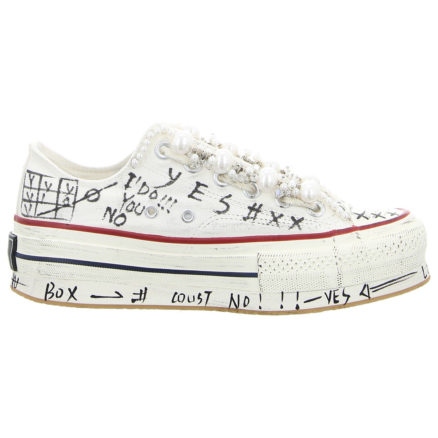 NAN-KU Sneaker