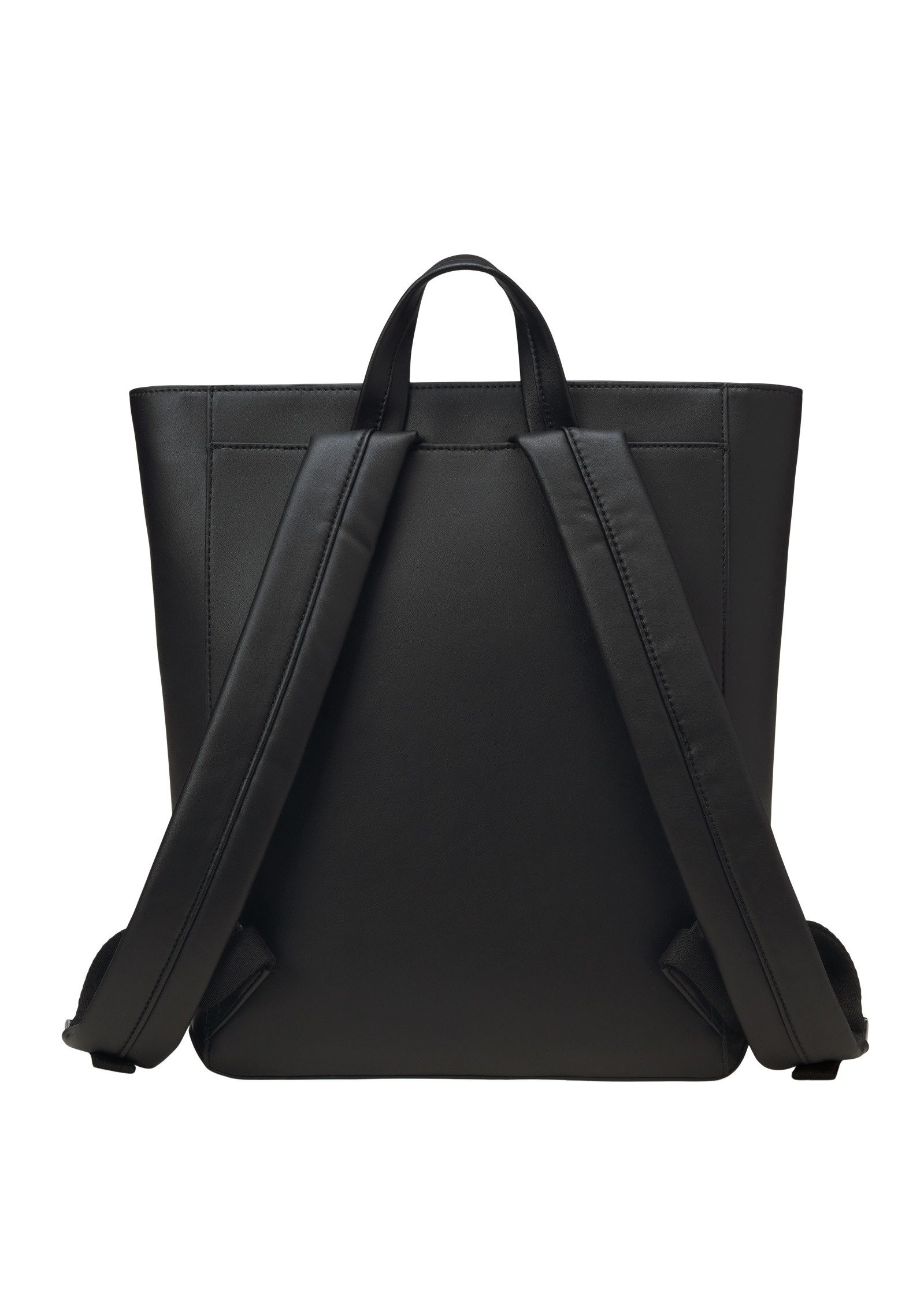 Marc O'Polo Rucksack aus einer Lederalternative aus recyceltem Polyester