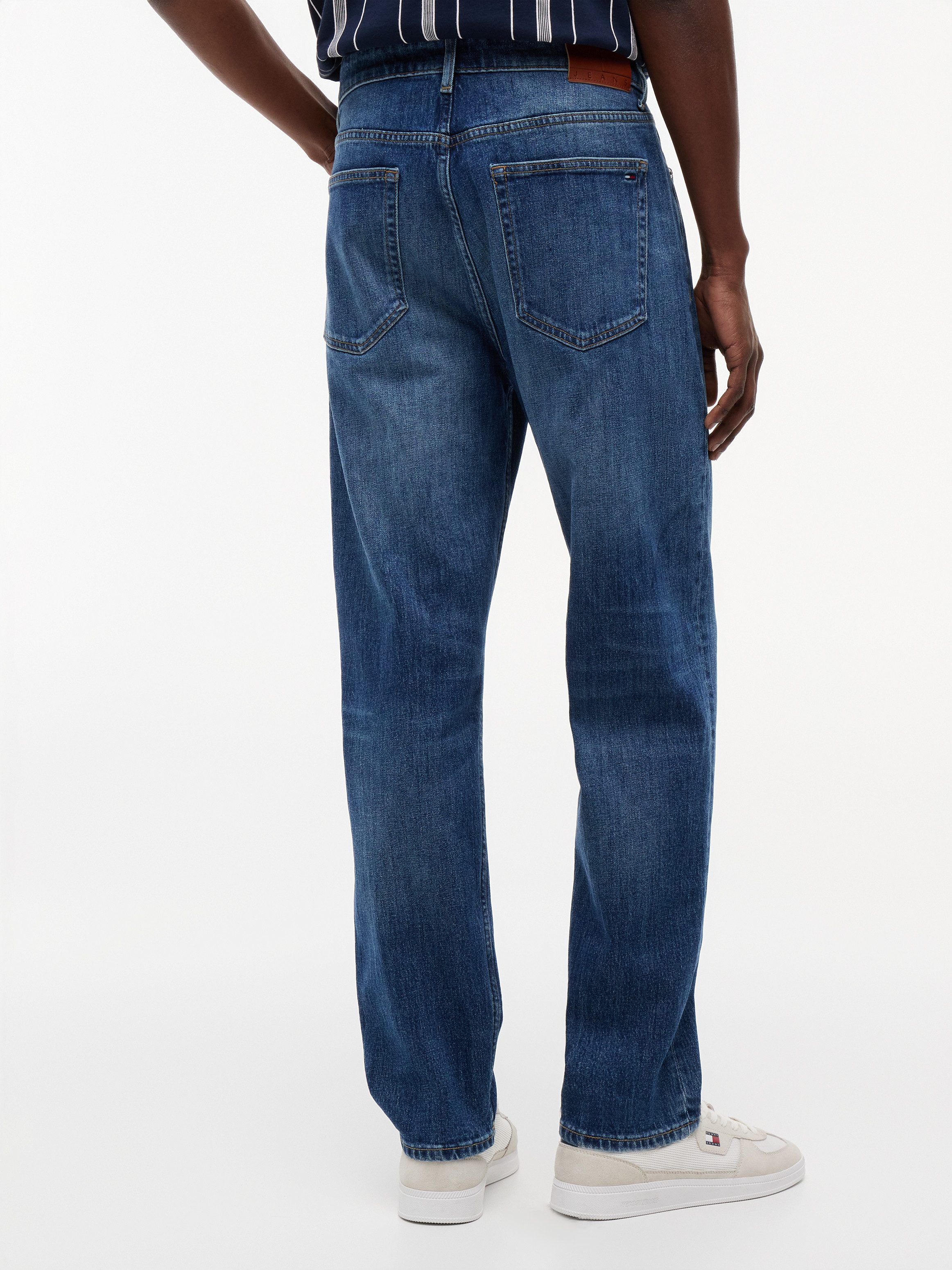 Tommy Jeans 5-Pocket-Jeans Sonny mit Stretch Tapered Relaxed Fit bis Länge 36