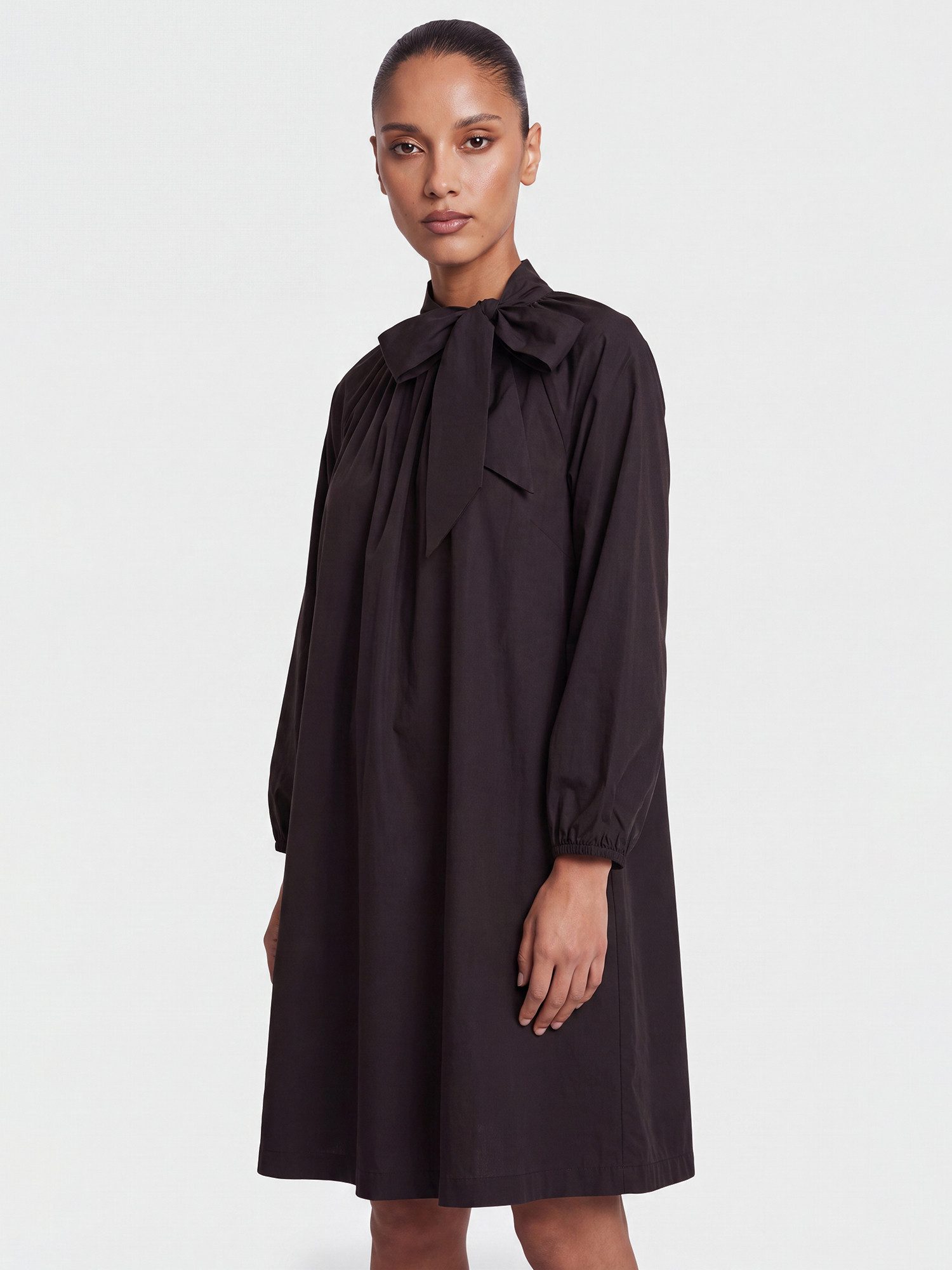 Apart Midikleid mit Bindekragen