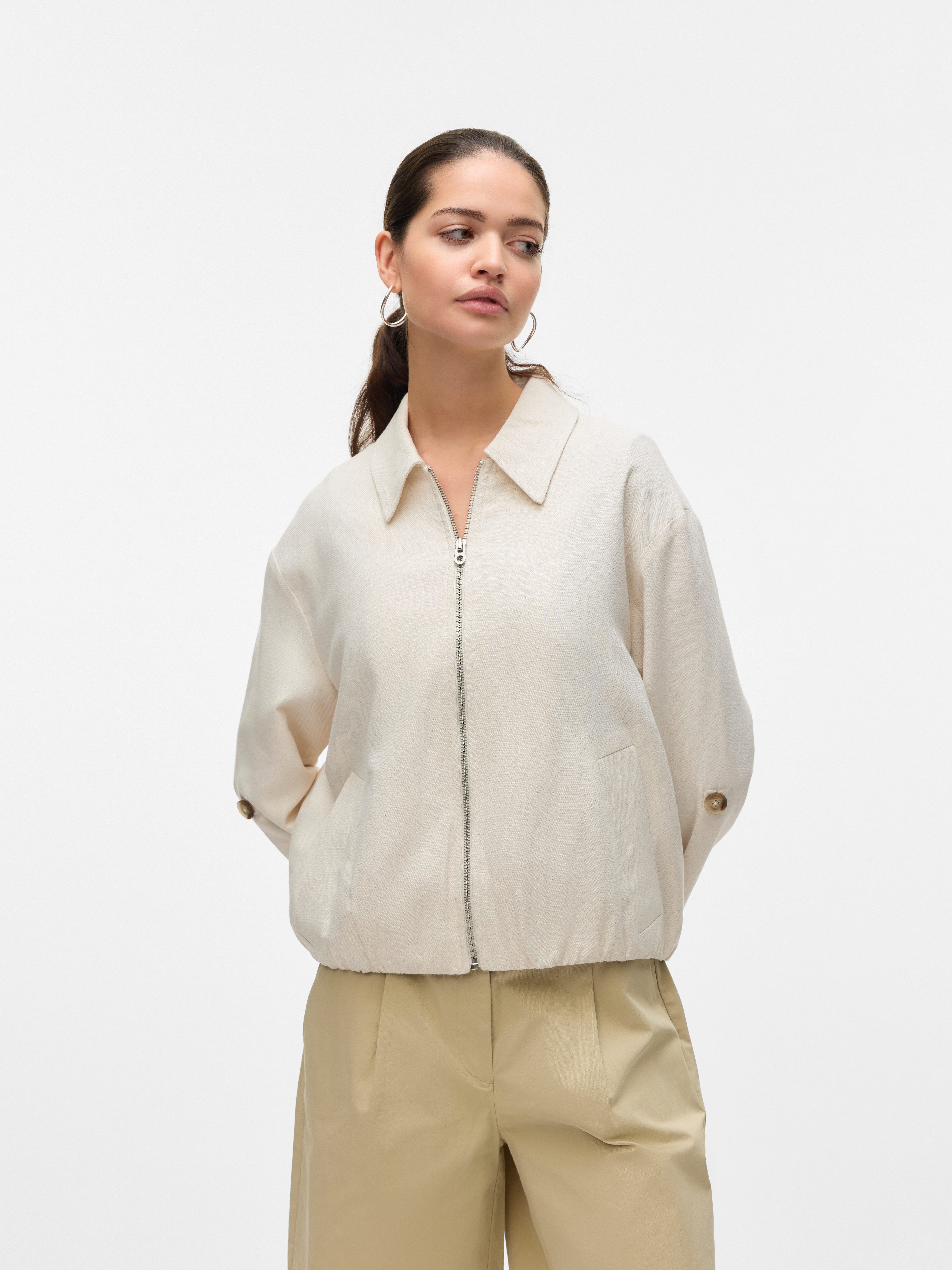 Vero Moda Outdoorjacke VMANNA SHORT JACKET