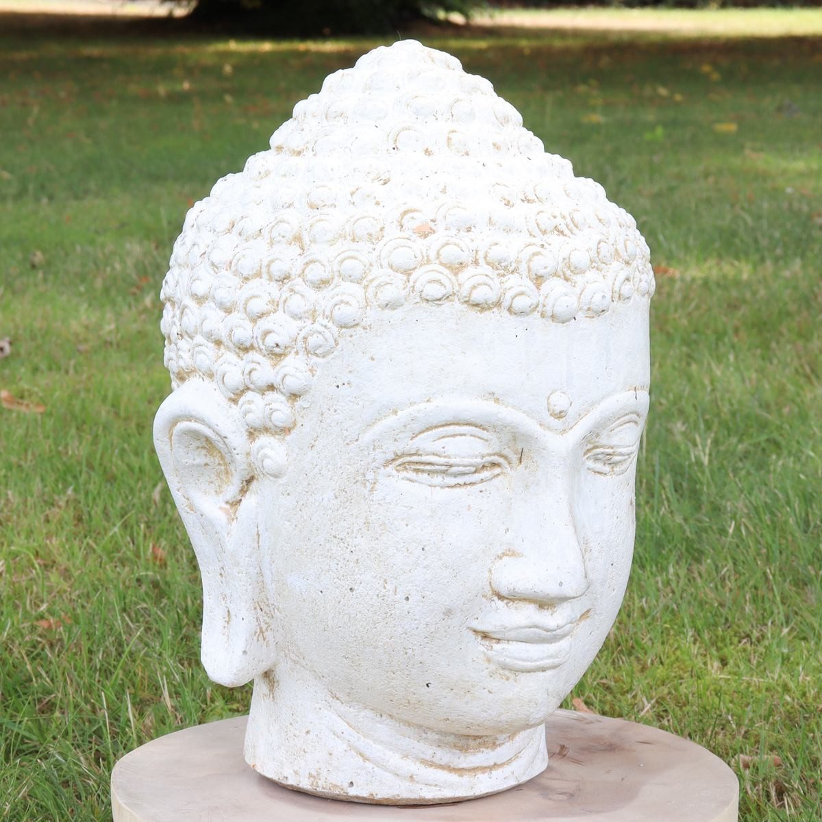 Oriental Galerie Dekofigur Buddha Kopf Gartenfigur aus Lavastein Weiß 33 cm (1 St)