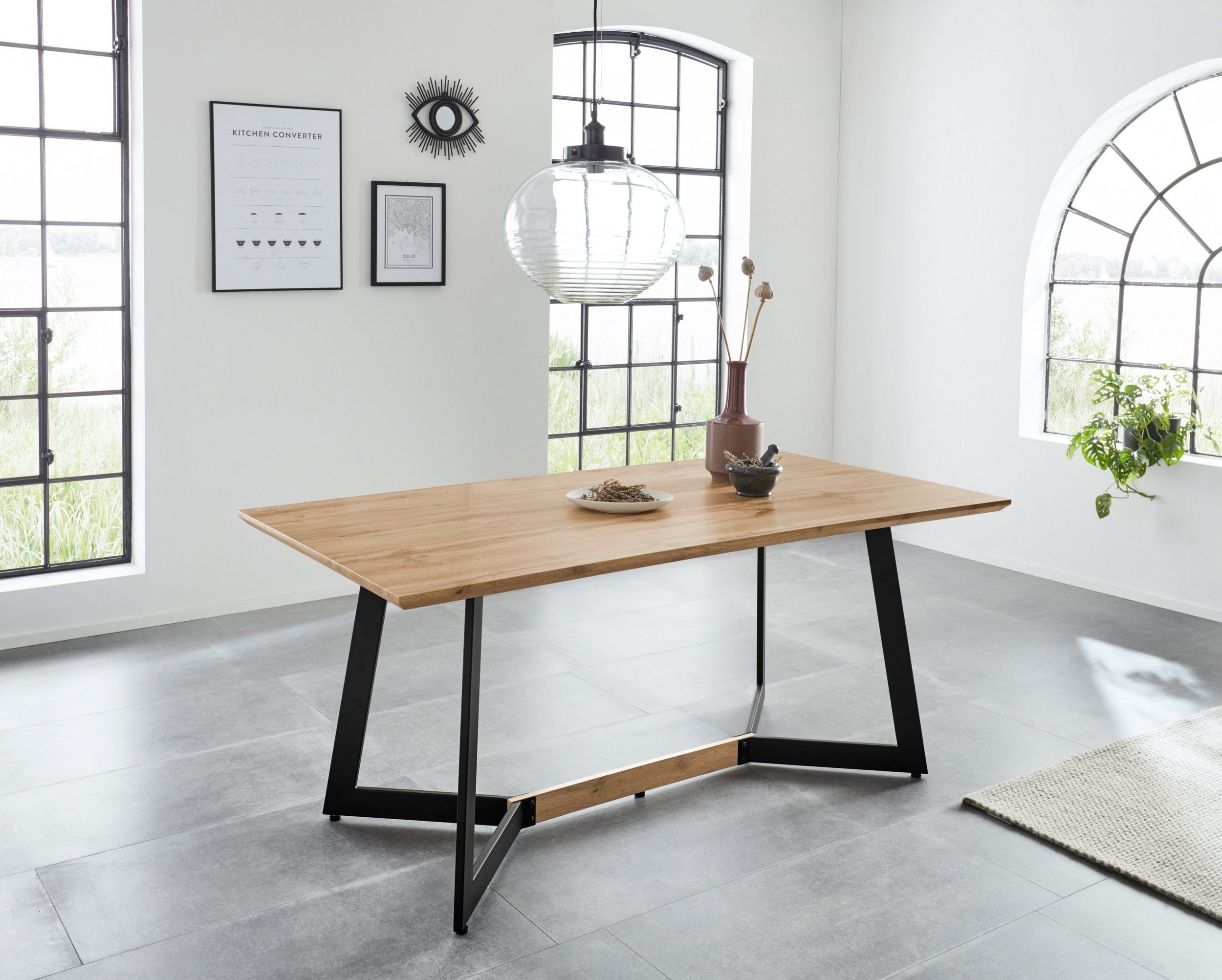loft24 Esstisch Wendy, Küchentisch, Tisch rechteckig, Breite 180 cm, Eicheoptik, schwarz