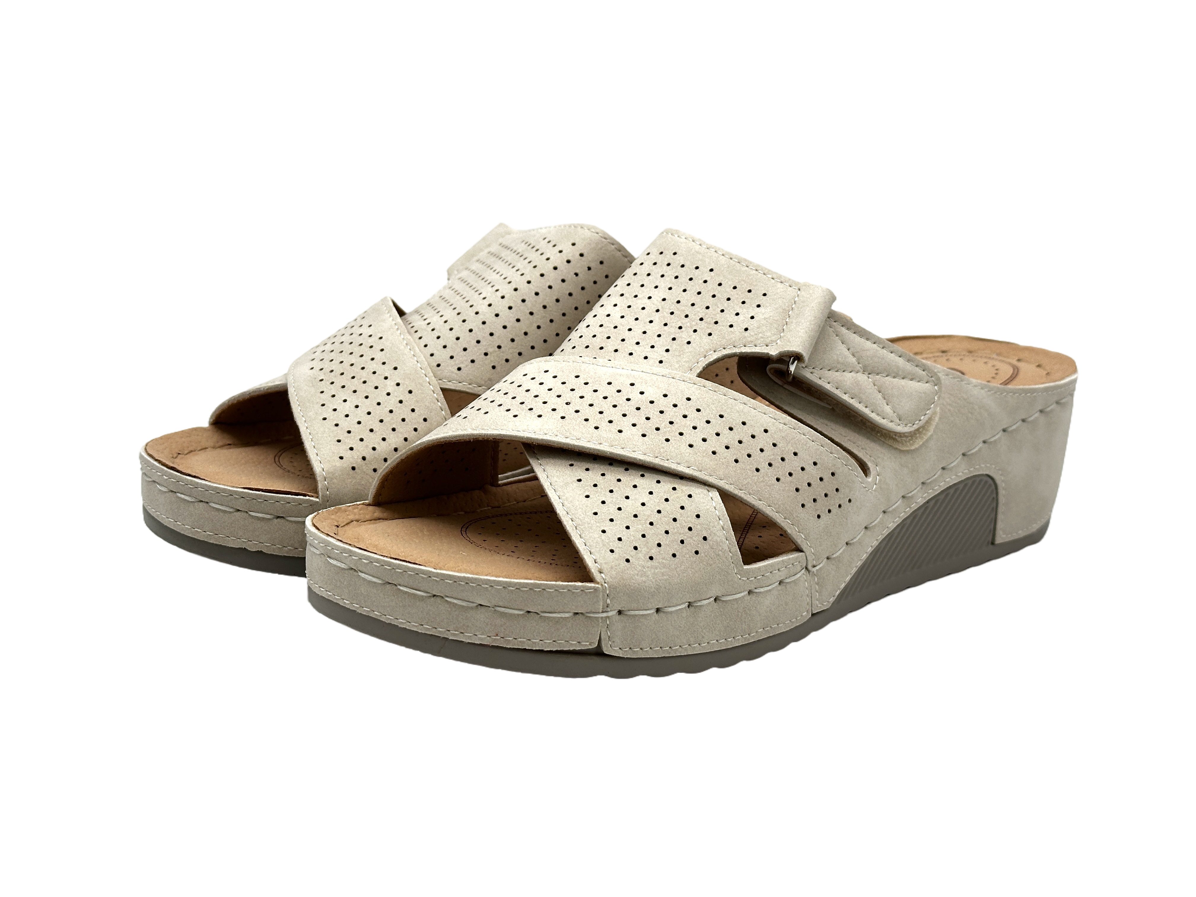 Nowaland Bequeme Damen-Pantoletten mit verstellbarem Riemen und Keilabsatz Pantolette atmungsaktiv, weiche Innensohle, ideal für Alltag & Komfort