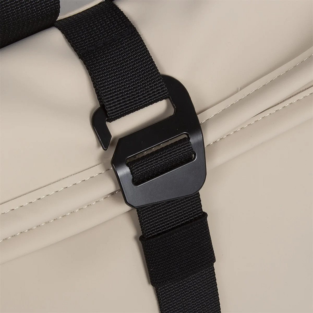 NEW REBELS Freizeitrucksack Damen klein Rucksack Handtasche Tasche, Reise Freizeit Bag wasserabweisend aus Plane + bagboom Etui