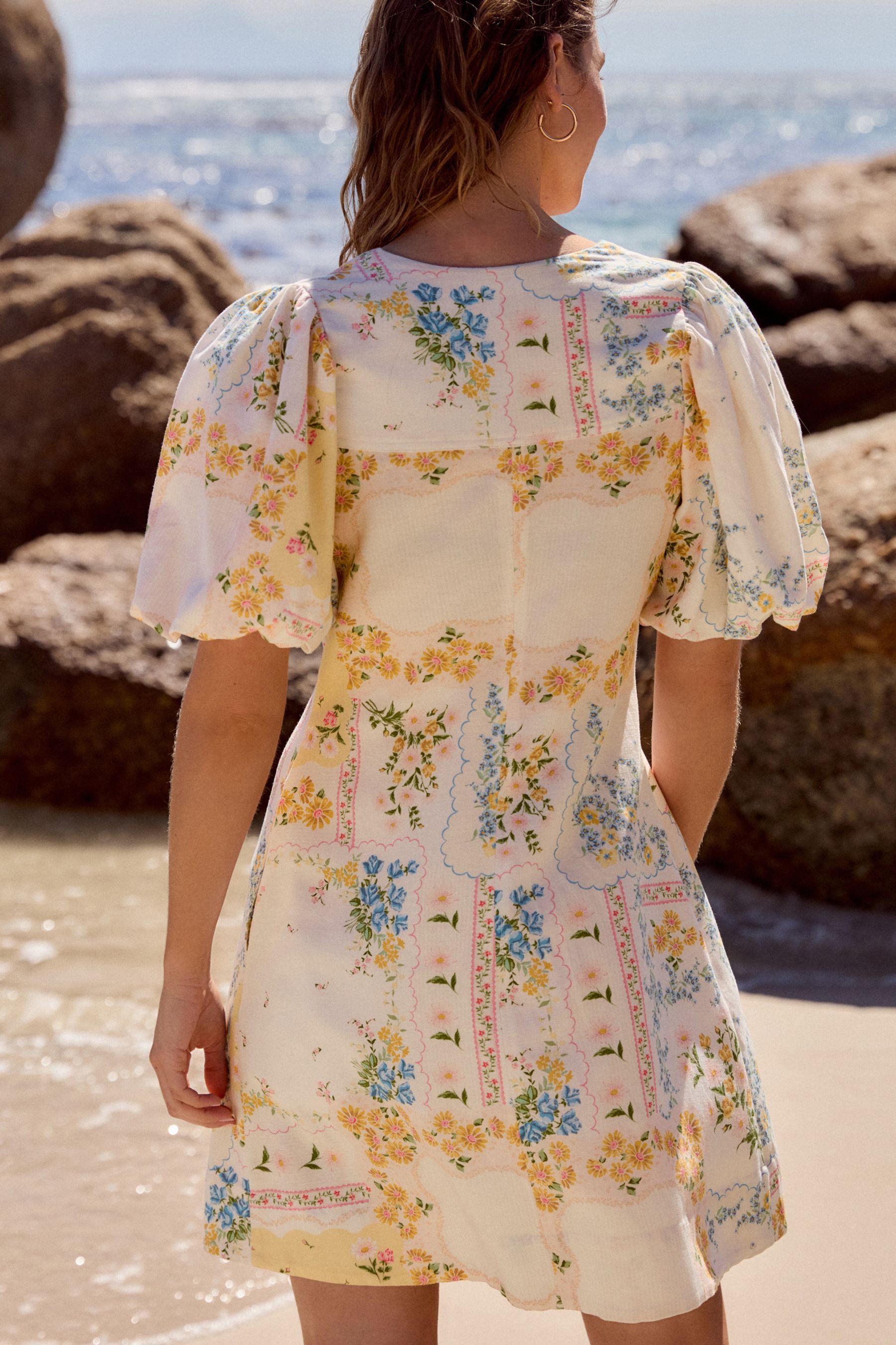 Next Minikleid Minikleid mit V-Ausschnitt und günstig online kaufen