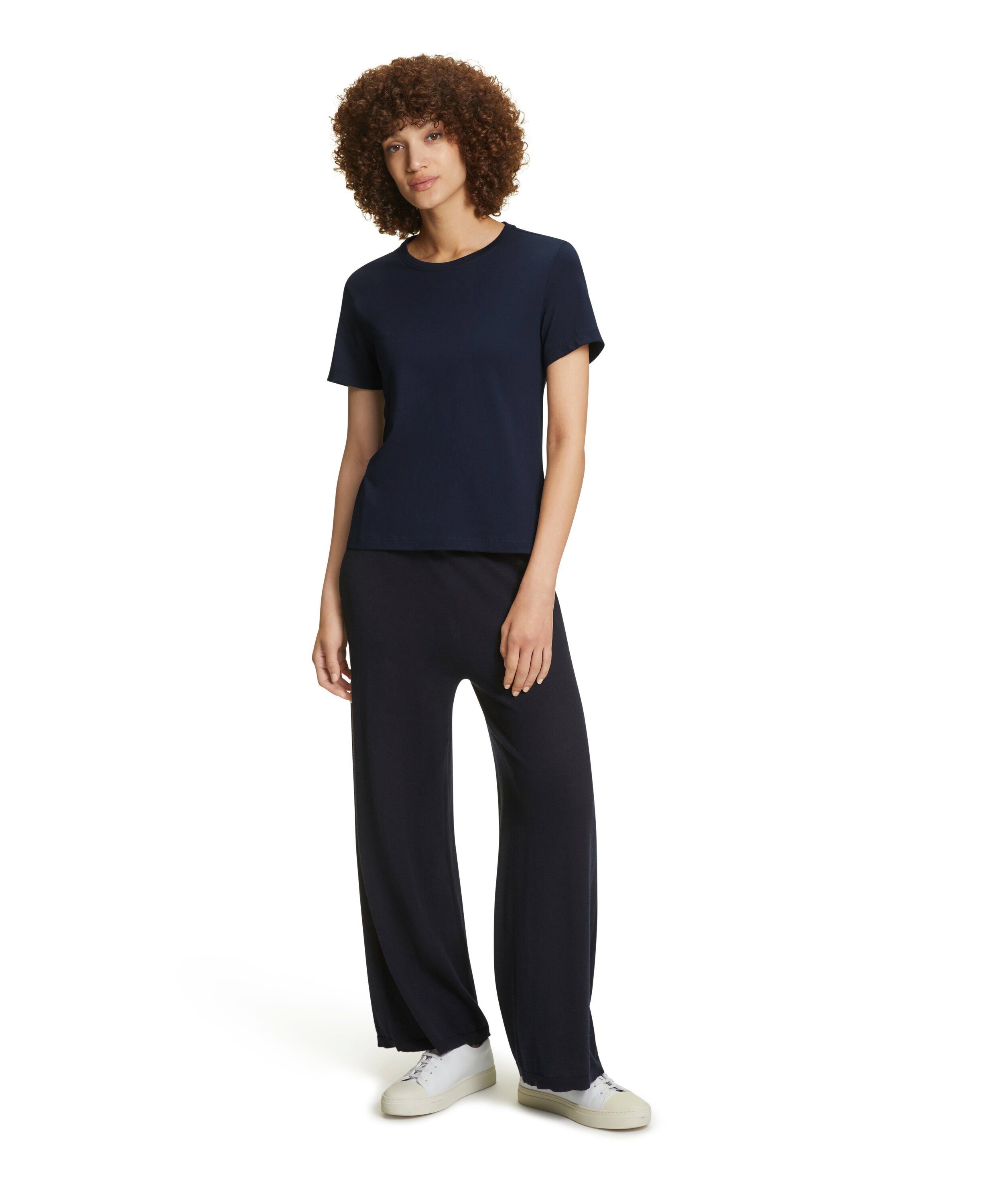 FALKE T-Shirt T-Shirt aus hochwertiger Pima-Baumwolle (1-tlg., 1) aus hochwertiger Pima-Baumwolle