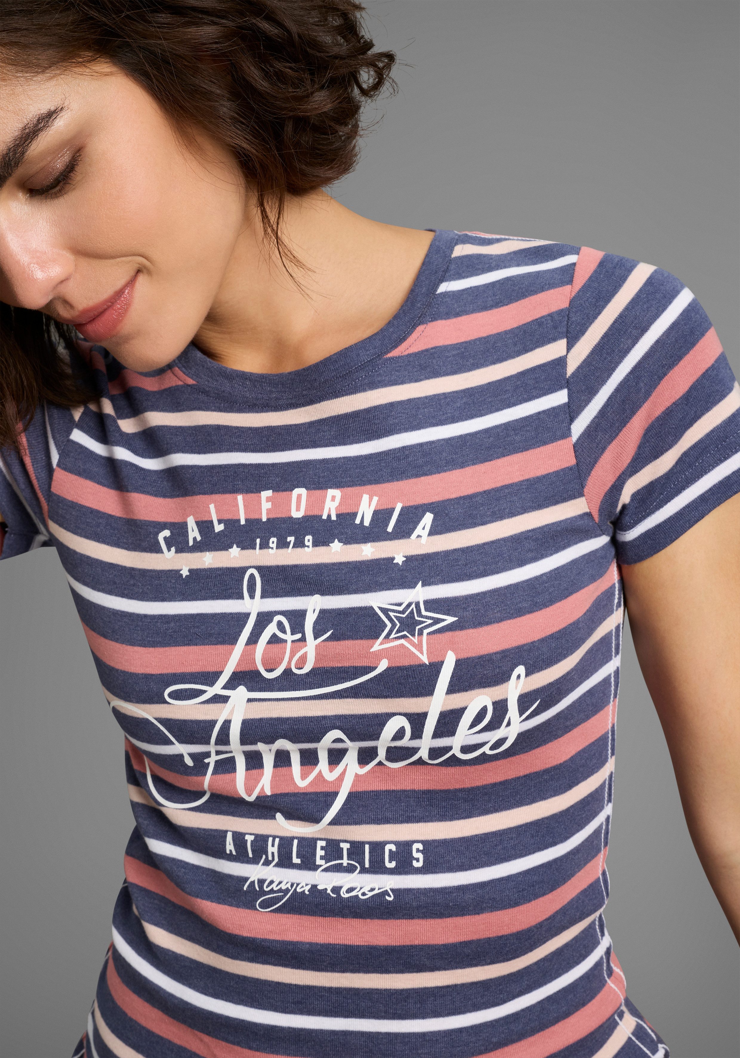 KangaROOS T-Shirt kurzärmelig, sehr figurbetont, aus Baumwolle und Polyeste günstig online kaufen