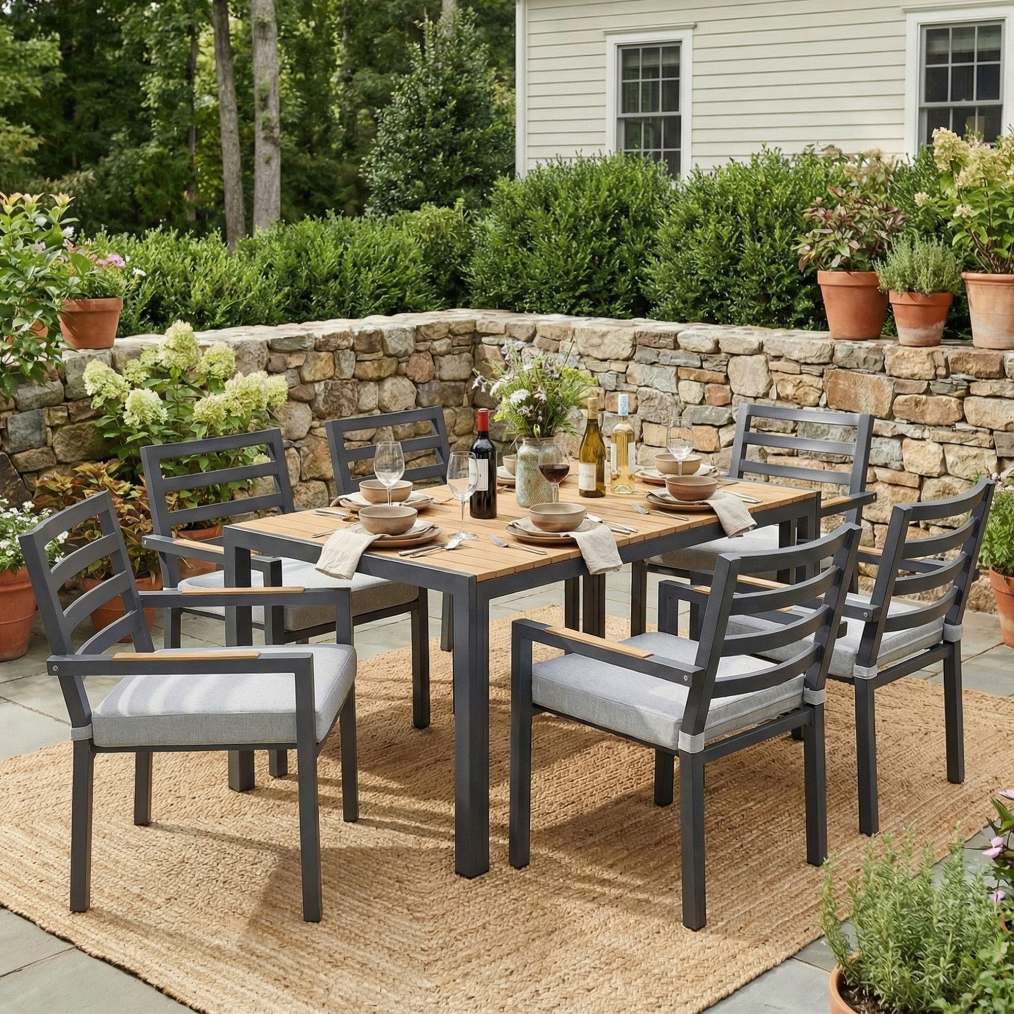 Merax Gartenlounge-Set für 6 Personen, Garten-Essgruppe wetterfeste Loungegruppe, (inkl. 6 Stühle und einen Esstisch, 7-tlg), Gartenmöbel-Set aus verzinktem Eisen mit Kunststoffholz-Tischplatte