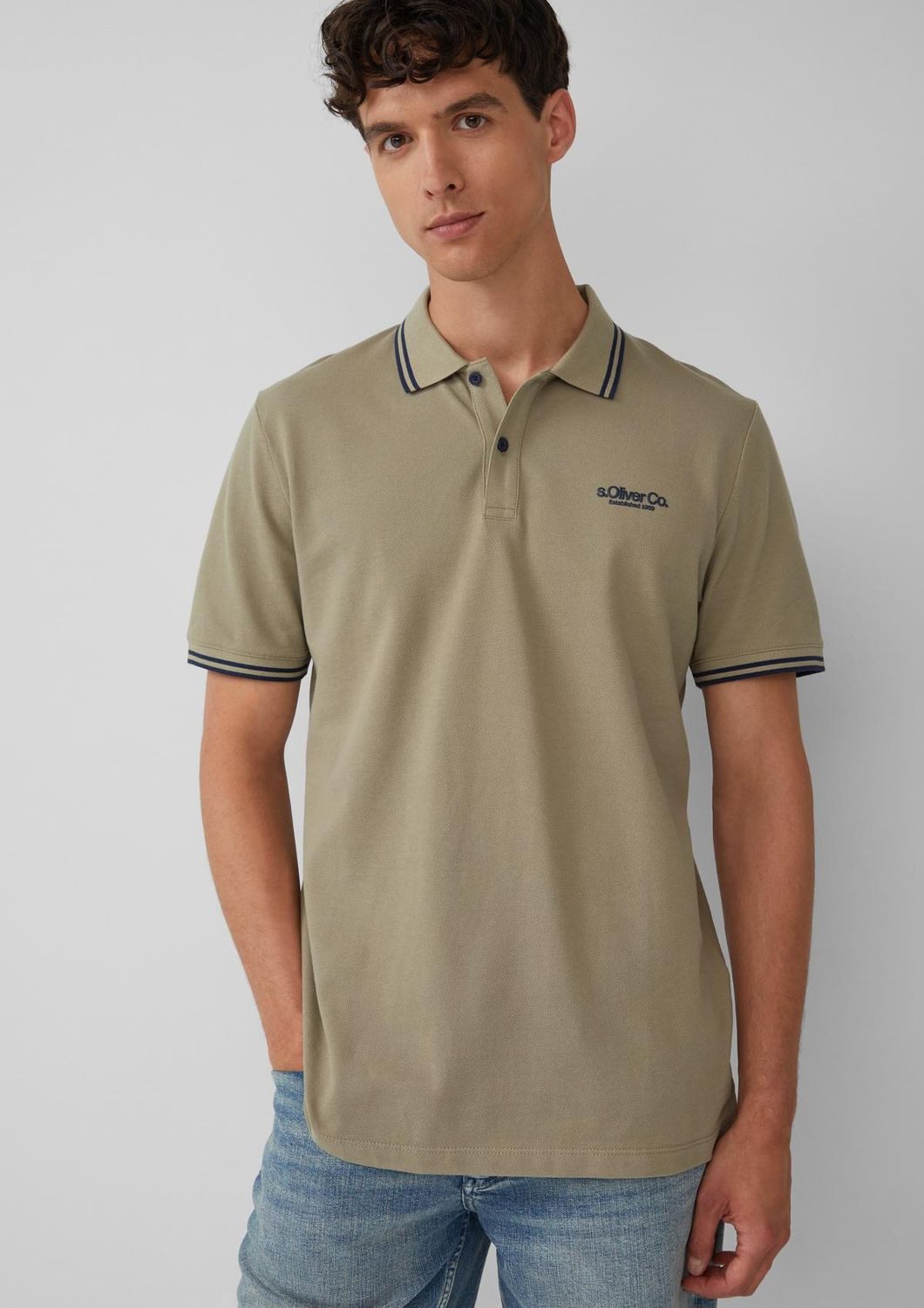 s.Oliver Poloshirt Poloshirt Kragen, Knopfleiste, Logo-Patch günstig online kaufen
