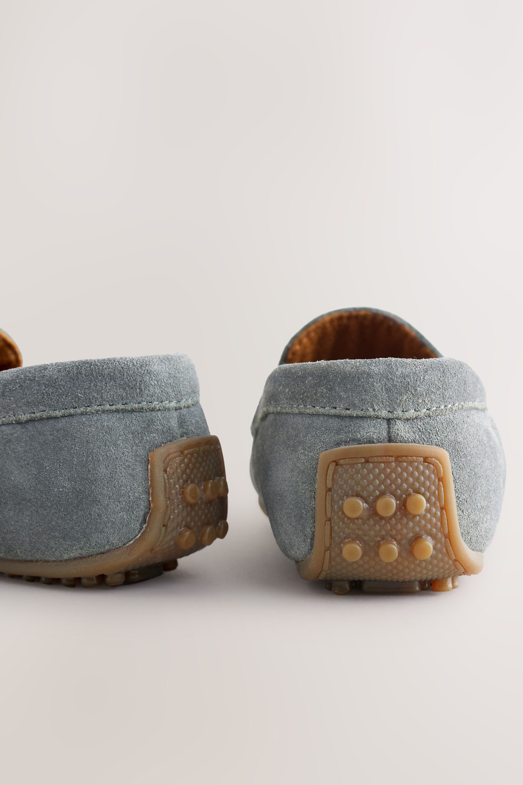 Next Schlupf-Loafer aus Veloursleder, weite Passform Loafer (1-tlg)