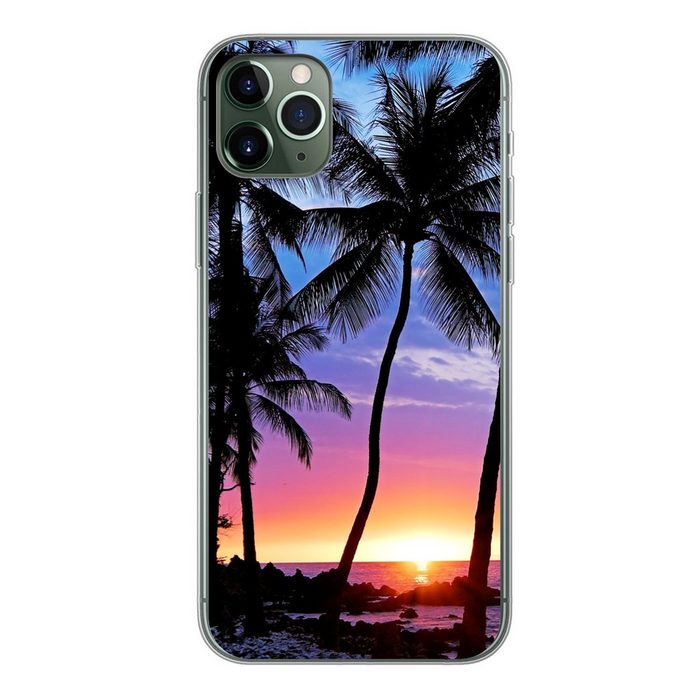 MuchoWow Handyhülle Der farbenprächtige Sonnenuntergang hinter einer Reihe von Palmen auf Handyhülle Apple iPhone 11 Pro Max Smartphone-Bumper Print Handy