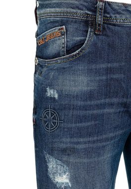 Cipo & Baxx Bequeme Jeans mit Aufnäher in Slim Fit