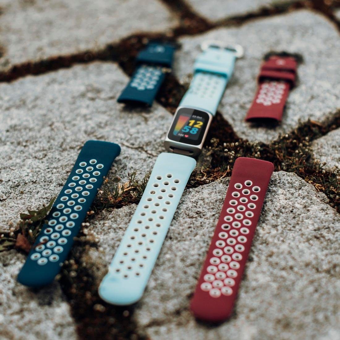 Fitbit 5, für Uhrenarmband Hama Charge dunkelblau Smartwatch-Armband Sportarmband atmungsaktives