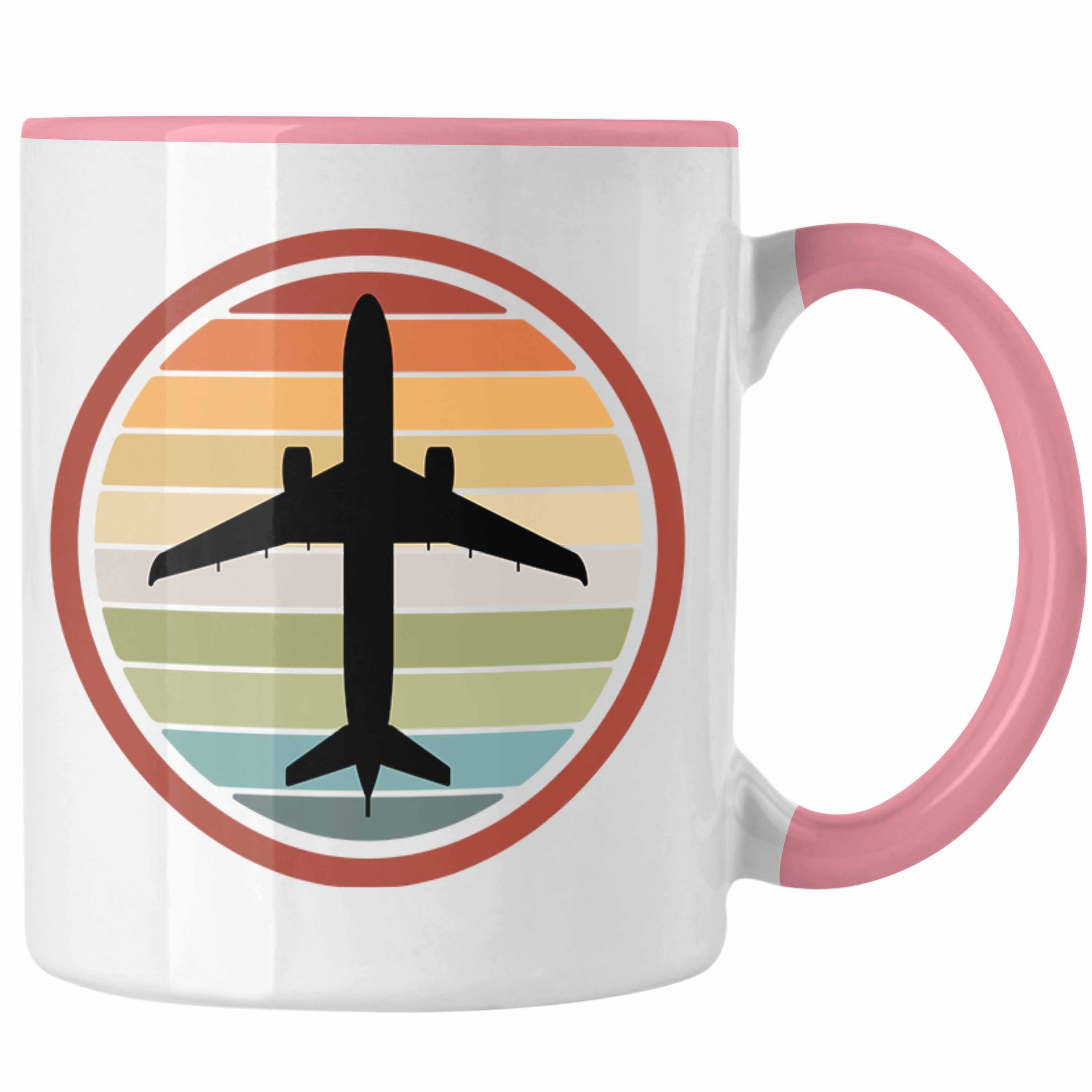 Trendation Tasse Trendation - Pilot Geschenk Tasse Flugzeug Fliegen Geschenkidee Piloten Kaffeetasse Flugzeug Grafik Rosa | Teetassen