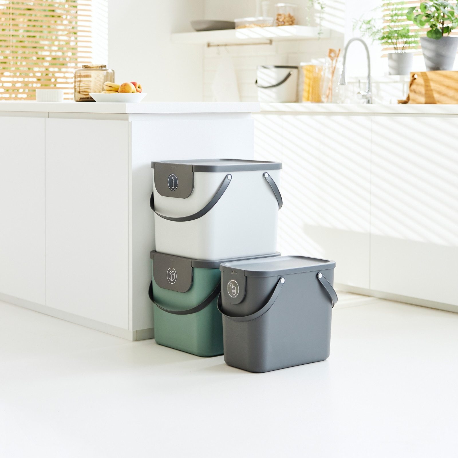 ROTHO Mülltrennsystem Albula 4er-Set Mülltrennungssystem 2x 25l + 2x 40l für die Küche, Aus rezykliertem Kunststoff