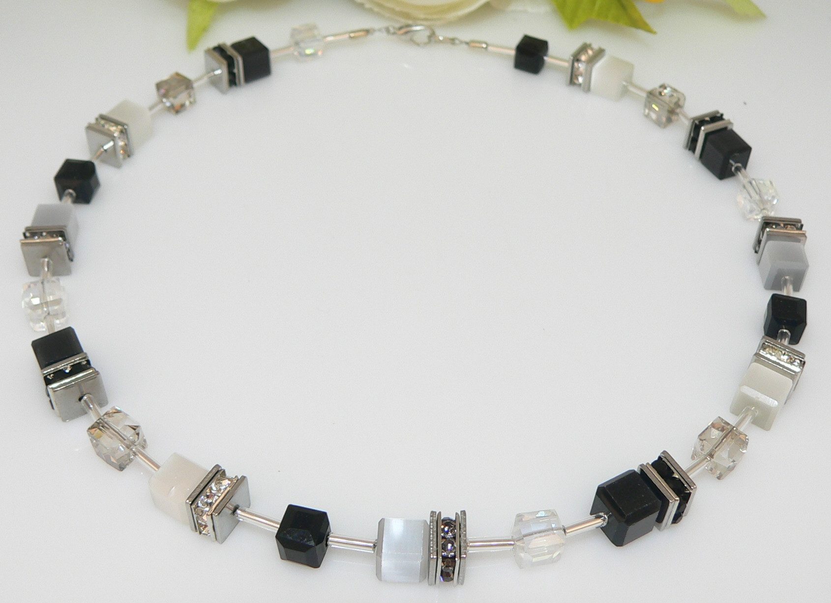 Collier 511c Collier Würfel Cat Eye Kristallglas Strass schwarz weiß grau