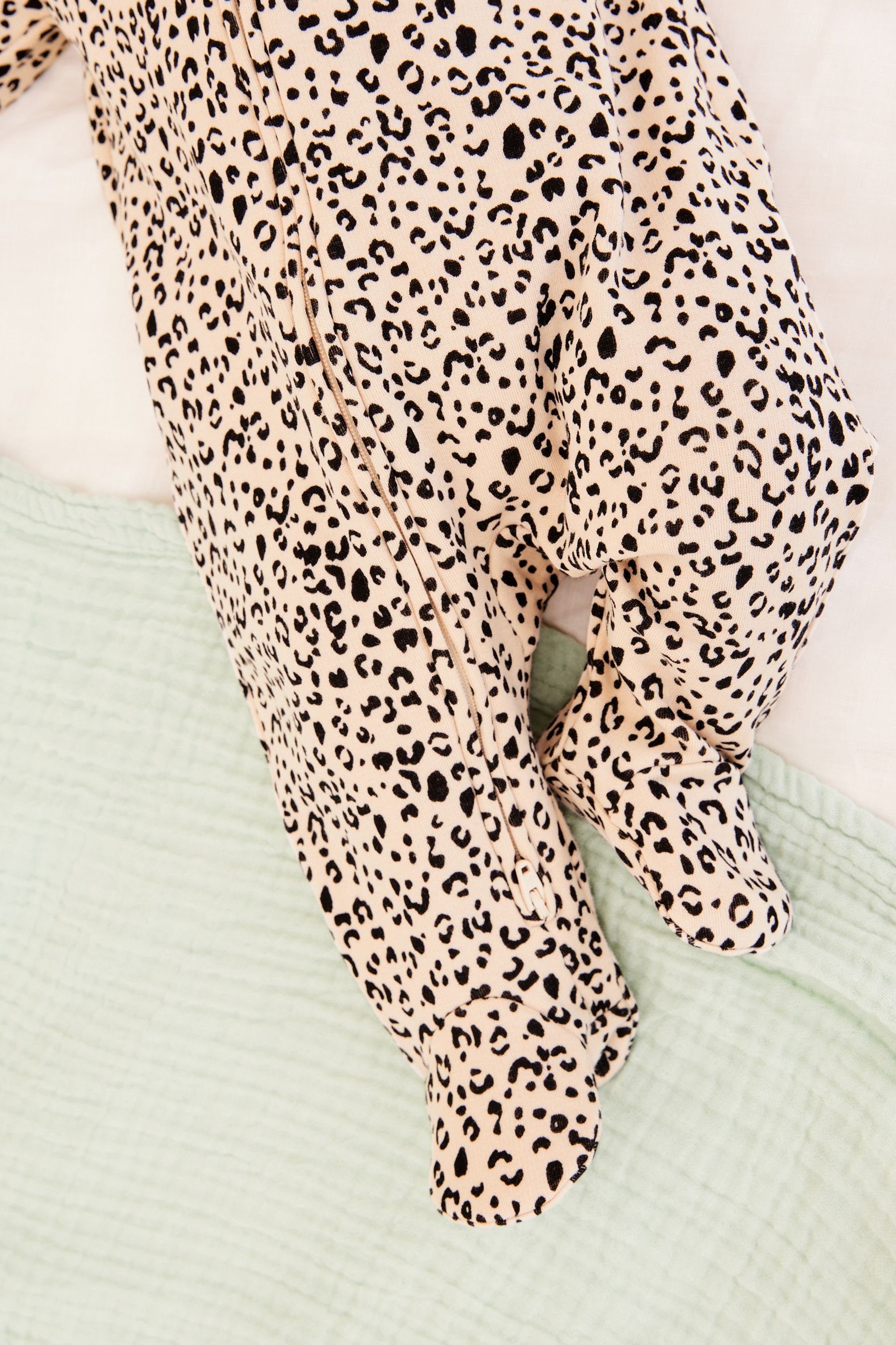 Fleece-Futter (1-tlg) mit Next Ecru Schlafoverall Baby-Schlafanzug White