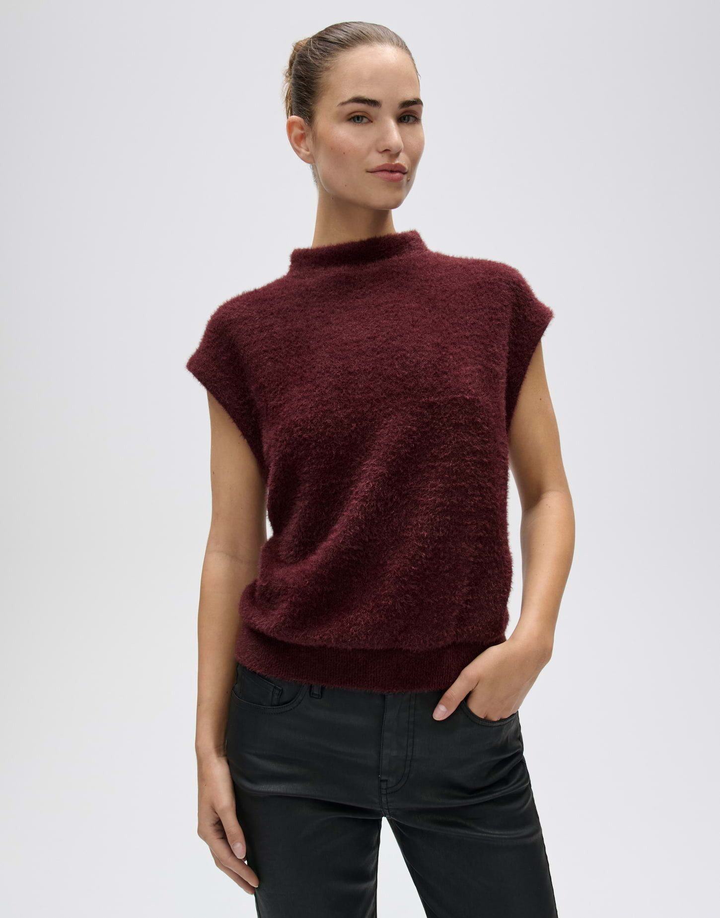 OPUS Sweatshirt Gollina aus weicher Sweatware Gerader Schnitt mit überschnittener Schulter und Stehkragen