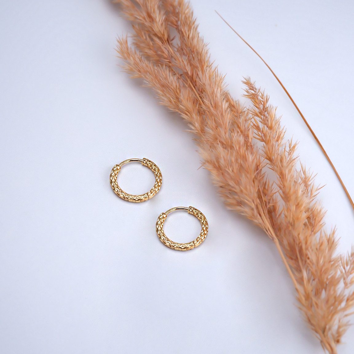 SHELAGO Klappcreolen Ohrringe-Paar strukturierte Creolen Damen-kleine Ohrringe Gold Silber (Paar Ohrringe, inkl. Schmuckverpackung), runden Creolen für Mix & Match Styles