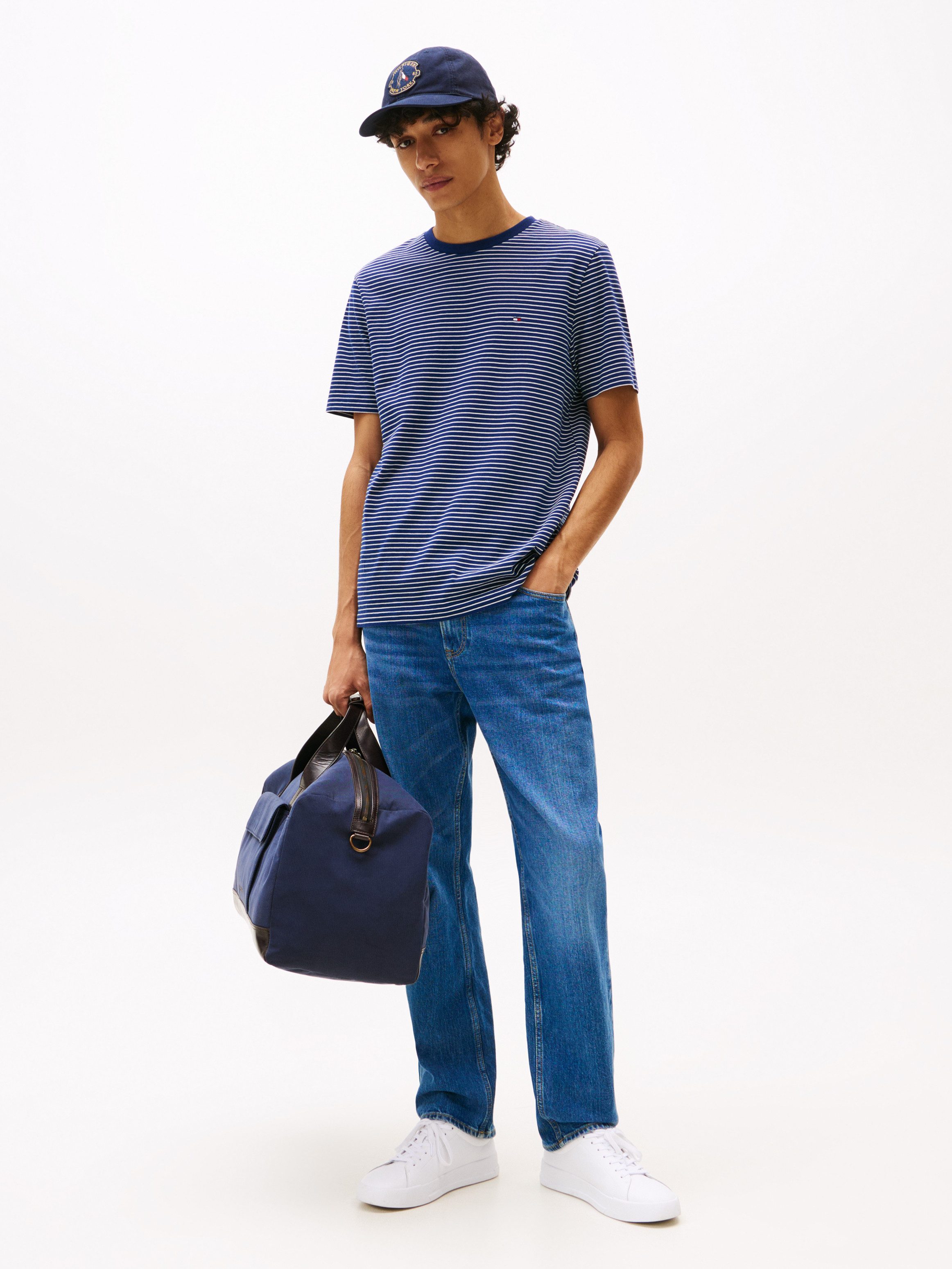 Tommy Hilfiger T-Shirt ESSENTIAL REGULAR FIT SOLID mit Stickerei unifarben, günstig online kaufen