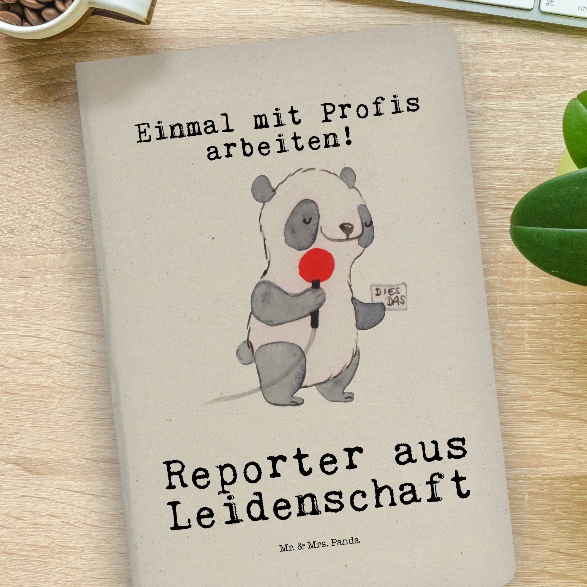 Thumbnail - Mr. & Mrs. Panda Notizbuch Reporter Leidenschaft - Transparent - Geschenk, Notizbuch Aus Baumwol Mr. & Mrs. Panda, Bezau...