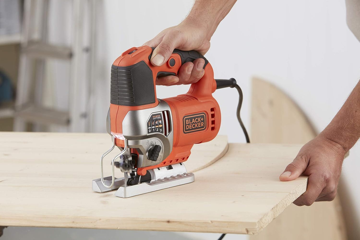 Black + Decker Pendelhubstichsäge Elektronik-Pendelhub-Stichsäge (650 Watt, 19mm Hublänge), 1-St.