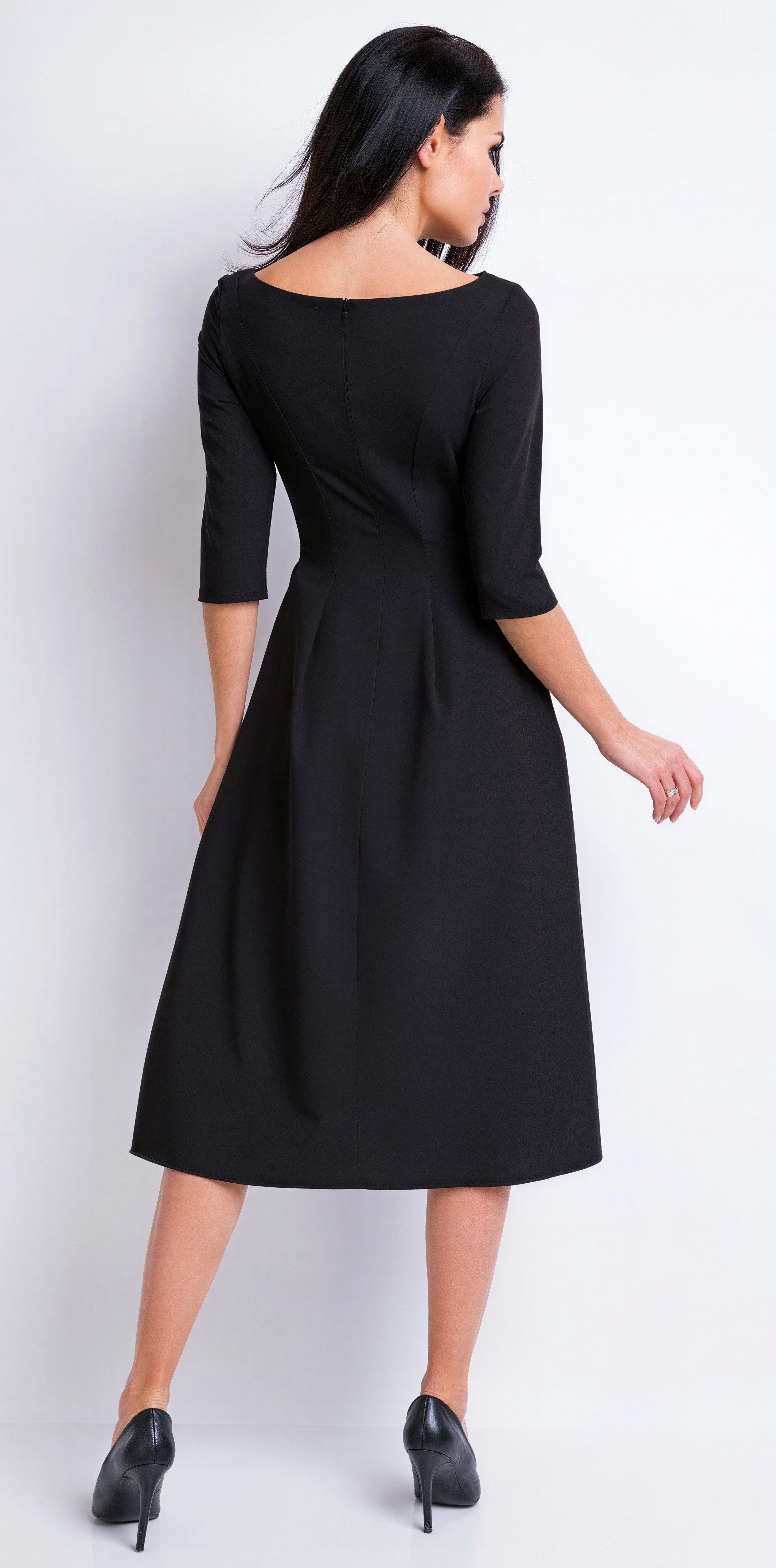 Awama Abendkleid mit ausgestelltem Rock und 3/4-Ärmeln
