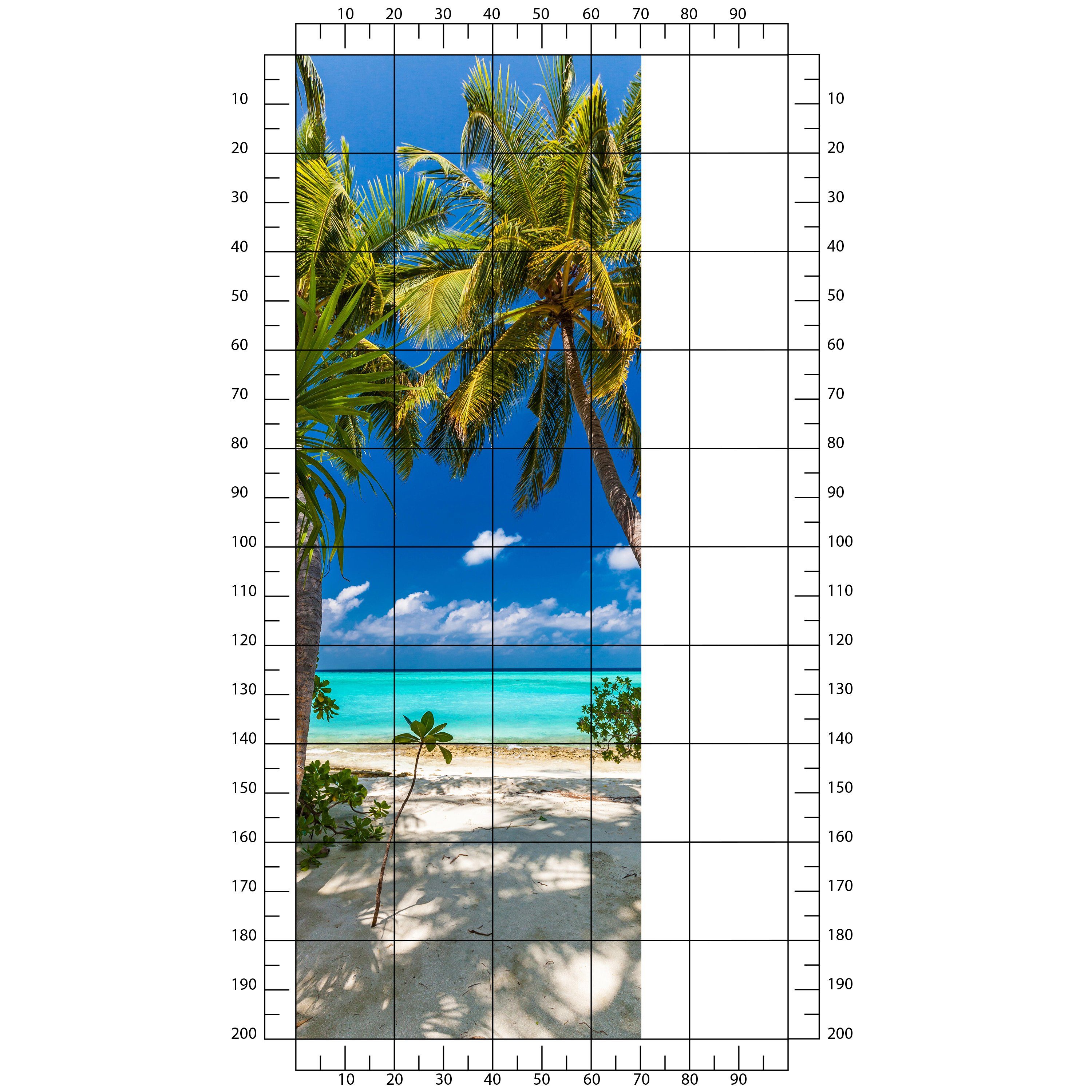 wandmotiv24 Türtapete Blick aufs Palmen, Dekorfolie Fototapete, Sand, Motivtapete, Meer, glatt, Wandtapete, Paradies, selbstklebende matt