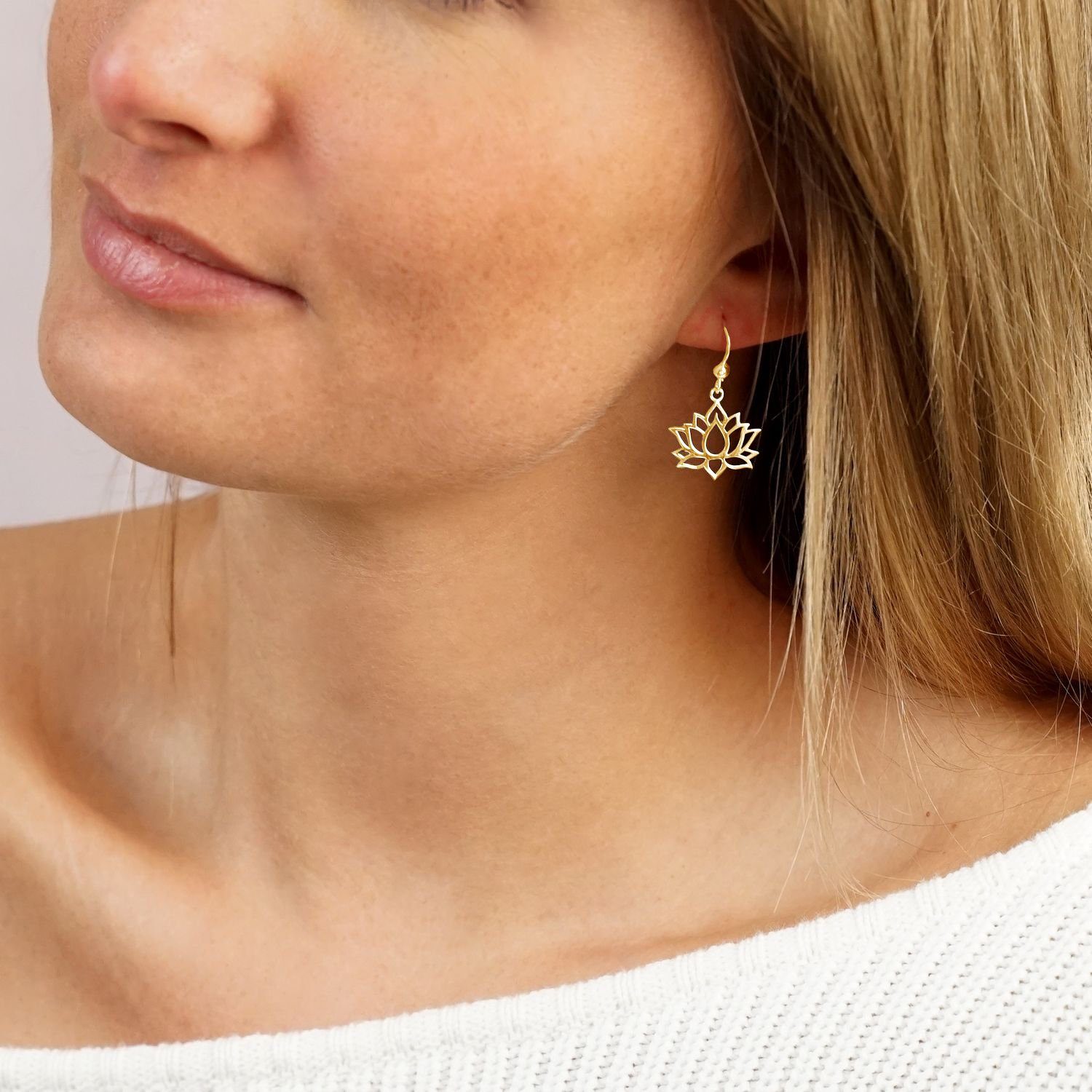 Materia Paar Ohrhaken hängende Lotus / Lotusblume SO-73 Gold, 925 Sterling Silber, vergoldet