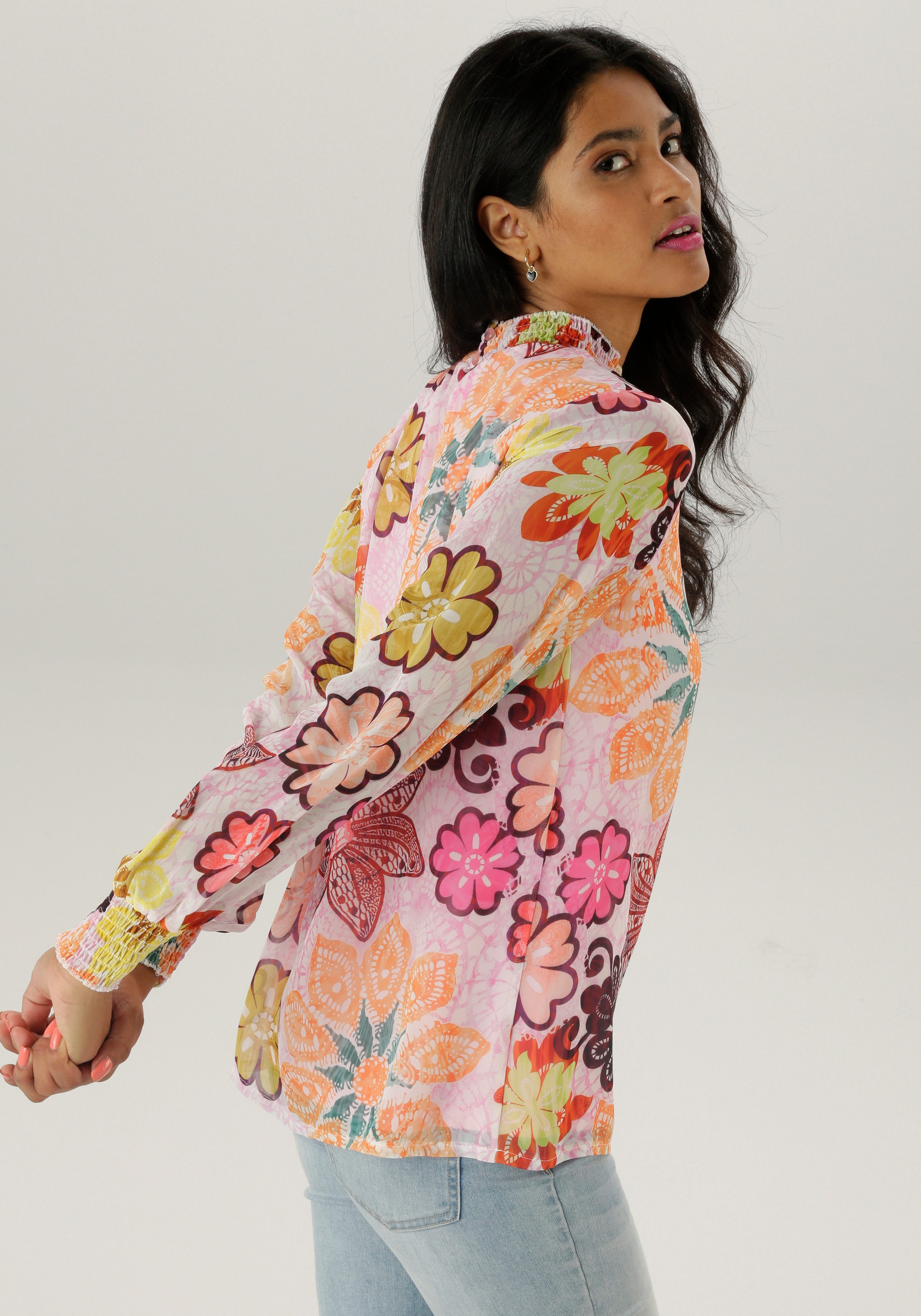 Aniston SELECTED Chiffonbluse mit Blumendruck und Smokbündchen günstig online kaufen