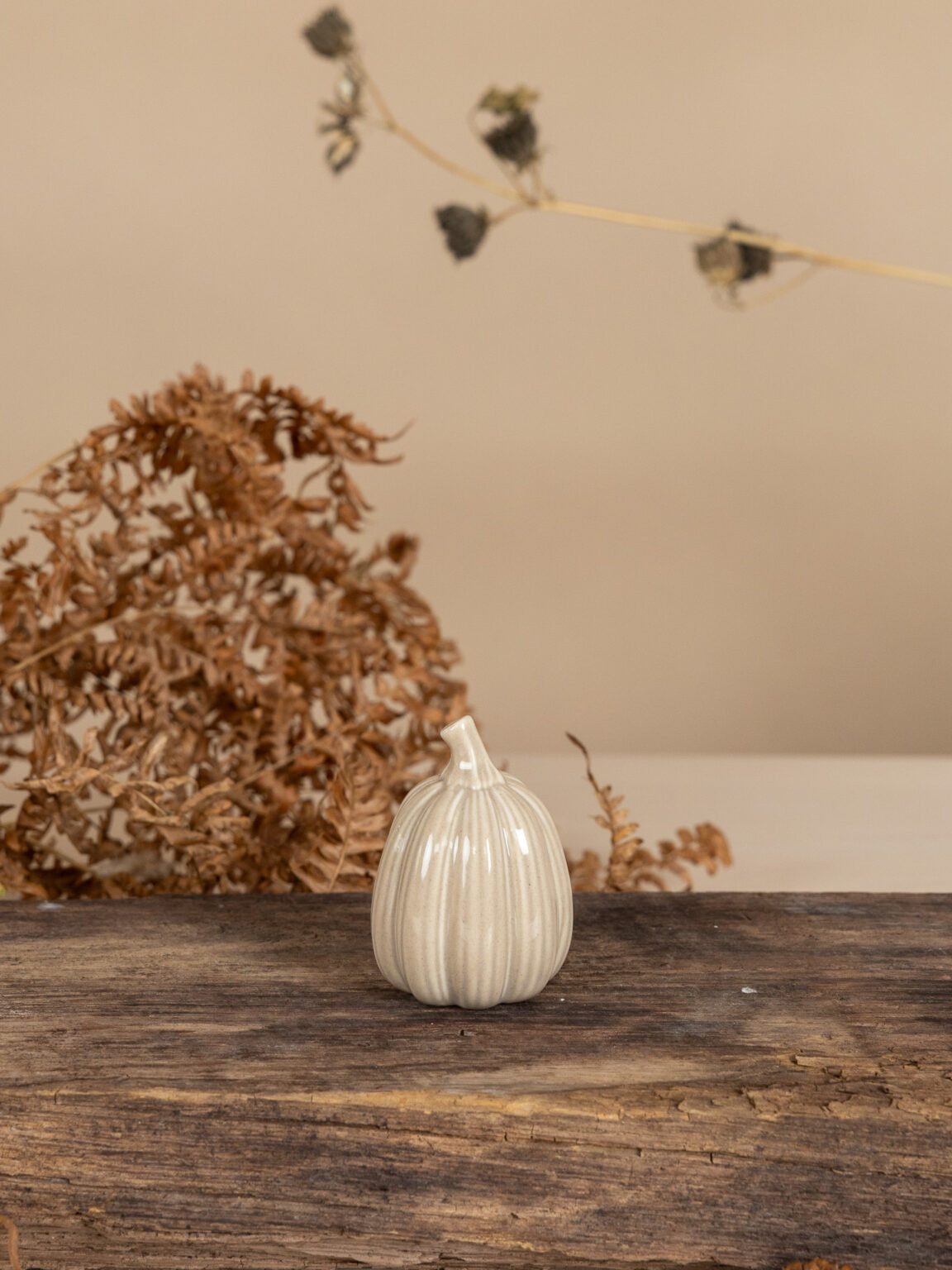 Storefactory Dekoobjekt Kürbis Tranhult Herbstdeko Keramik Weiß, Halloween deko