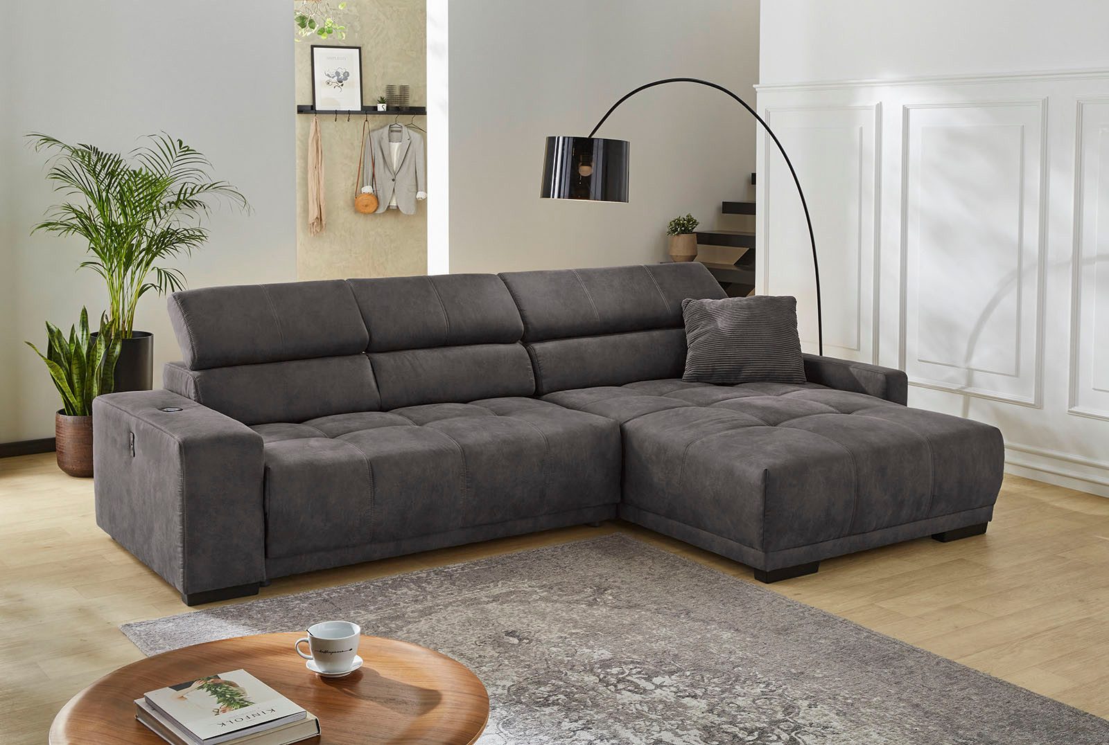 Jockenhöfer Gruppe Ecksofa Le Mans L-Form, B: 320 cm, mit 30 cm elektr. Sitztiefenverstellung, Kopfteilverstellung, induktive Ladestation, USB-Anschluss & Zierkissen