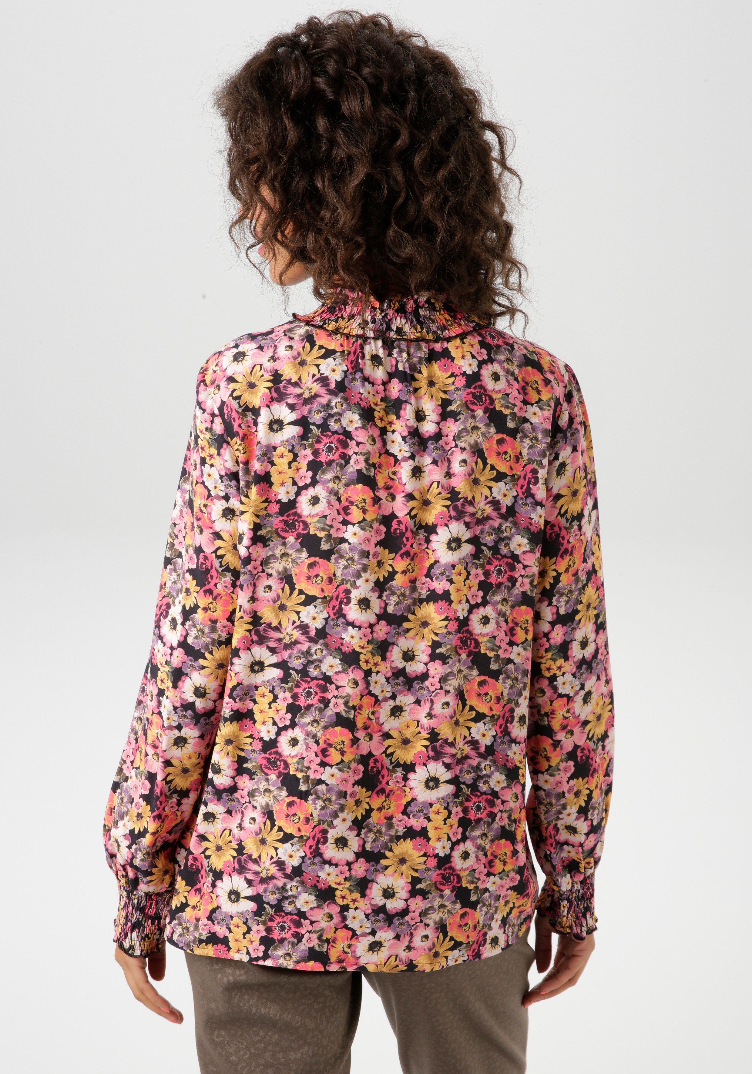 Aniston CASUAL Schlupfbluse mit romantischen, farbenfrohen Blüten bedruckt günstig online kaufen