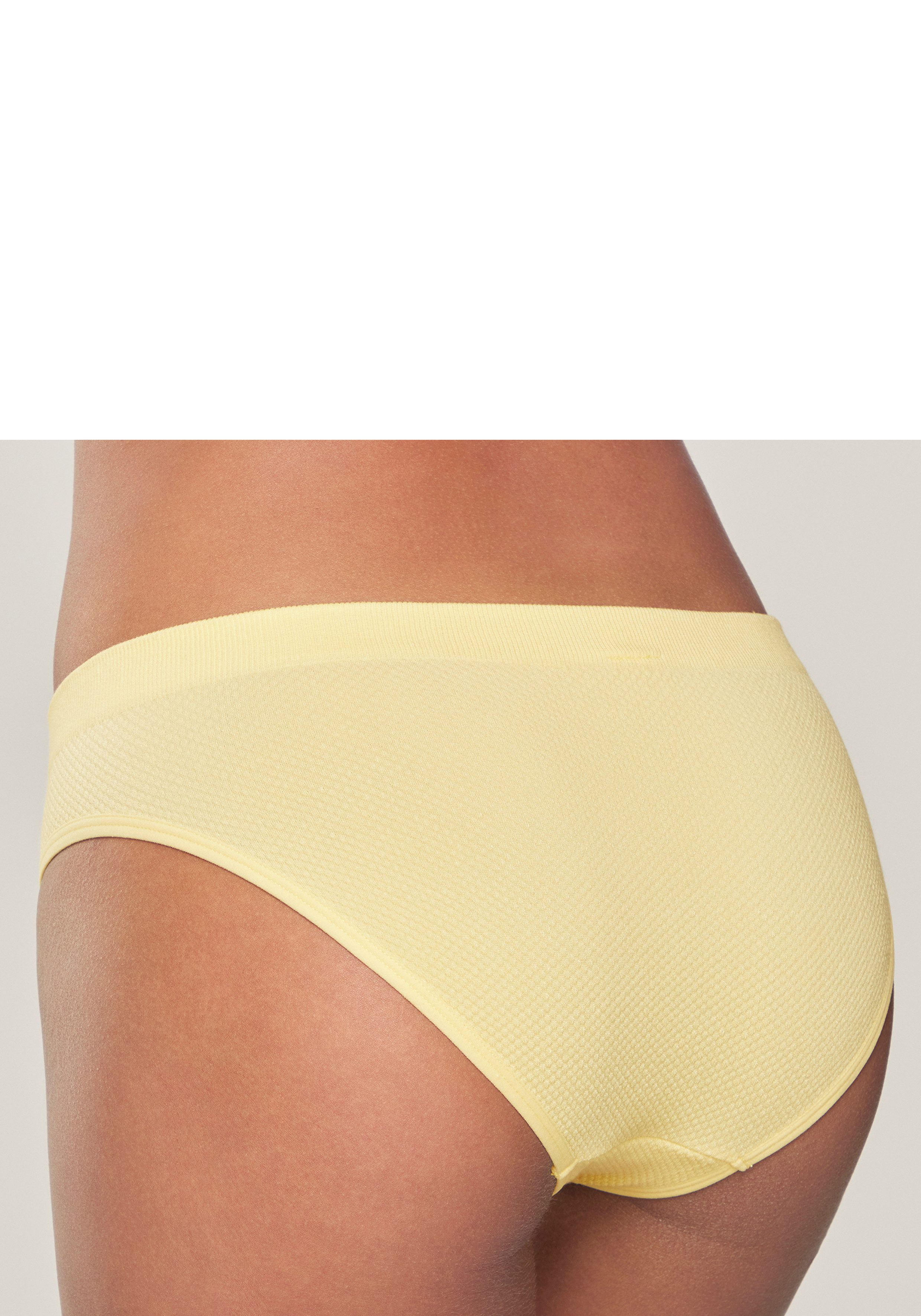 LASCANA Slip aus angenehm weicher Baumwolle