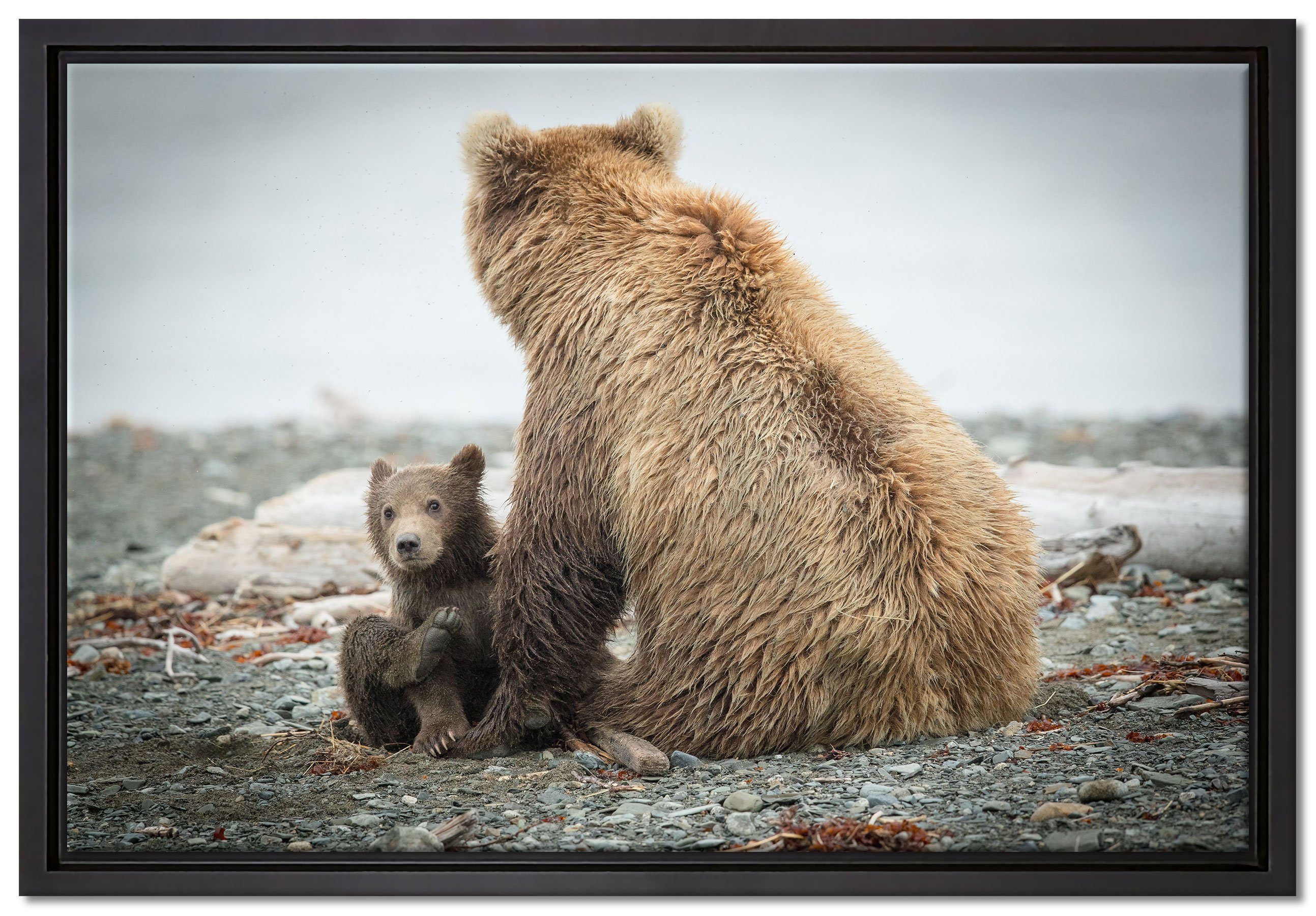 Pixxprint Leinwandbild Bär mit Baby nach dem Baden, Wanddekoration (1 St), Leinwandbild fertig bespannt, in einem Schattenfugen-Bilderrahmen gefasst, inkl. Zackenaufhänger