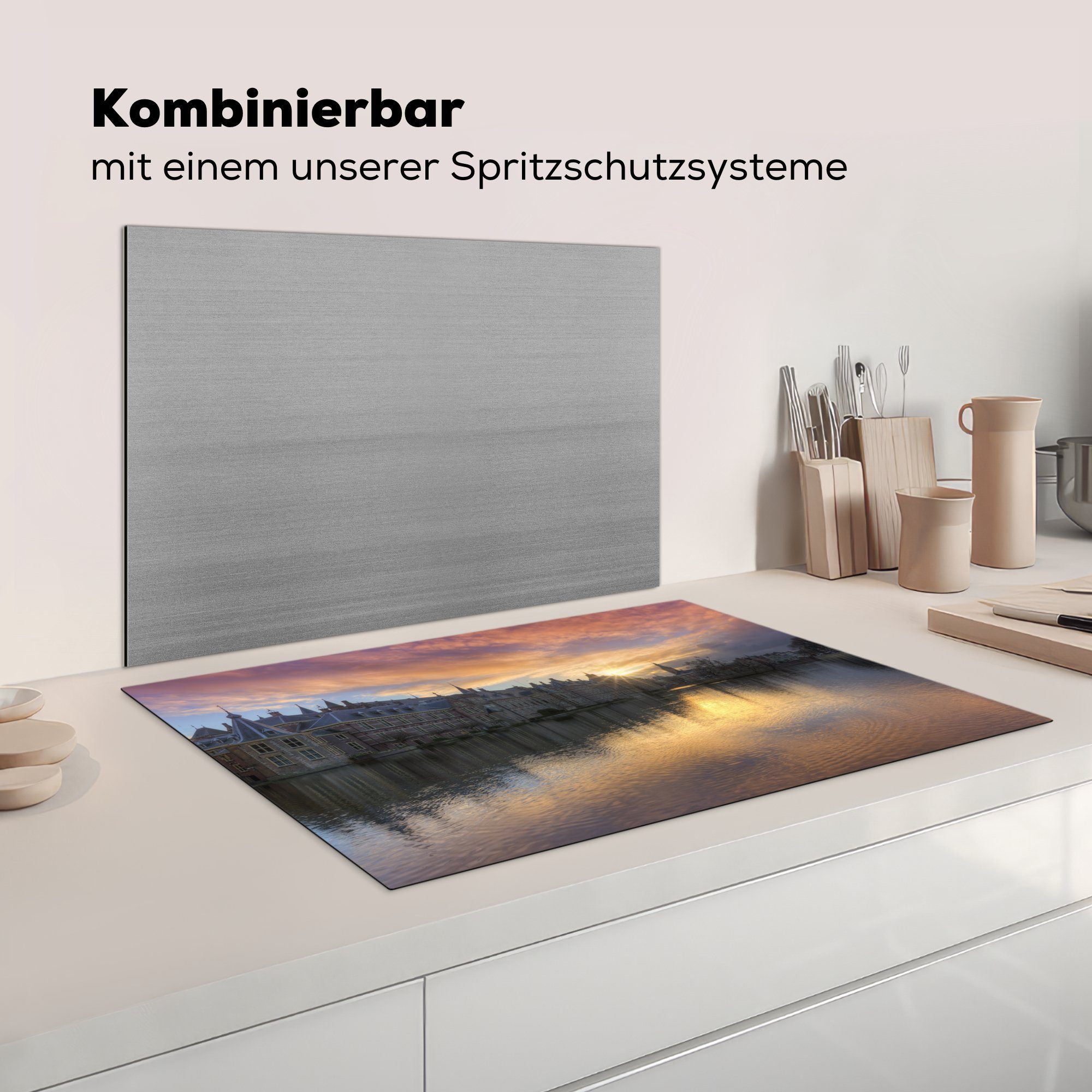 spiegelt die Vinyl, Schutz sich im Binnenhof Ceranfeldabdeckung Der (1 küche, Herdblende-/Abdeckplatte für cm, MuchoWow niederländische 81x52 Wasser, tlg), Induktionskochfeld