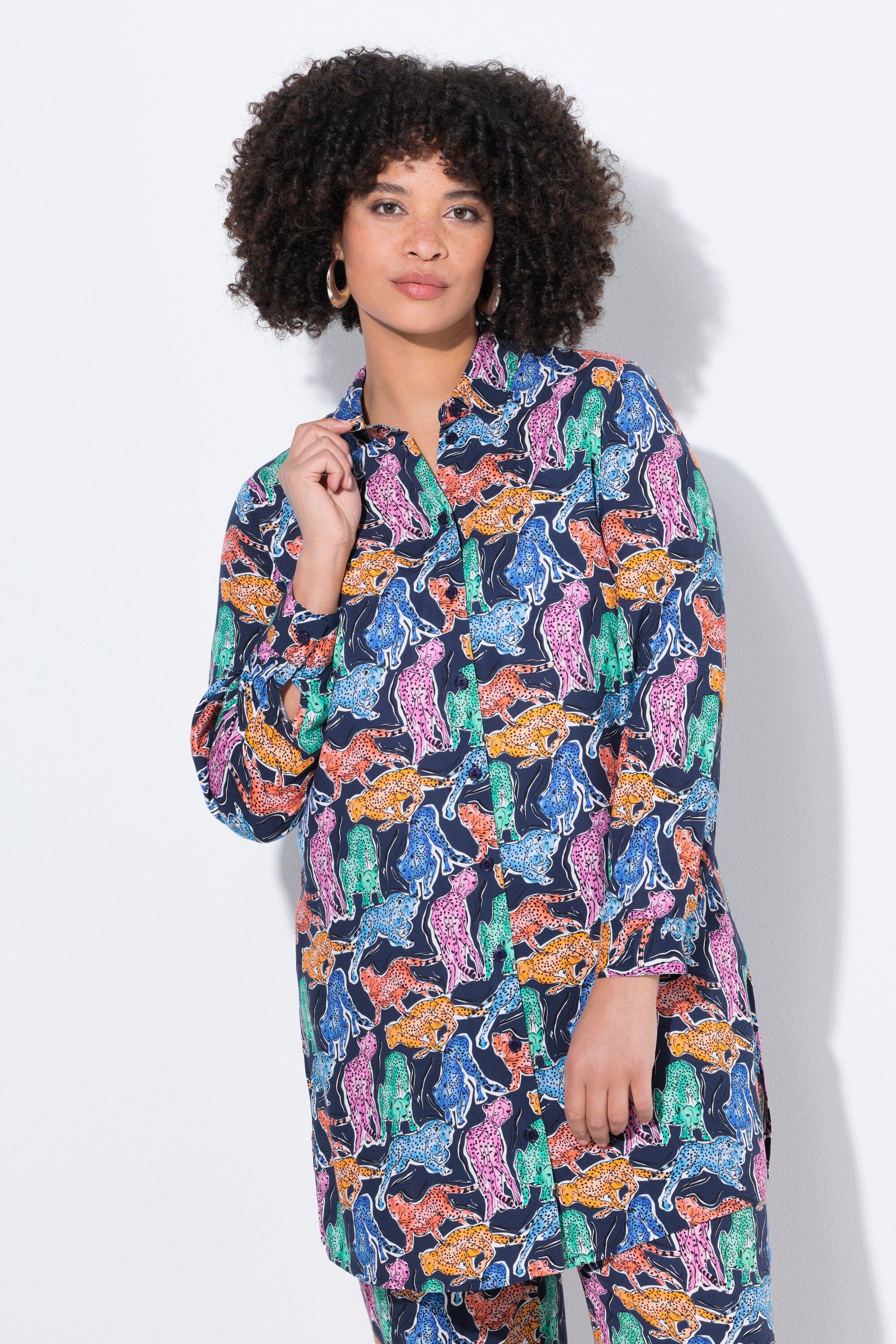 Hemdbluse Bluse Straight Fit farbiges Tiger-Muster Langarm