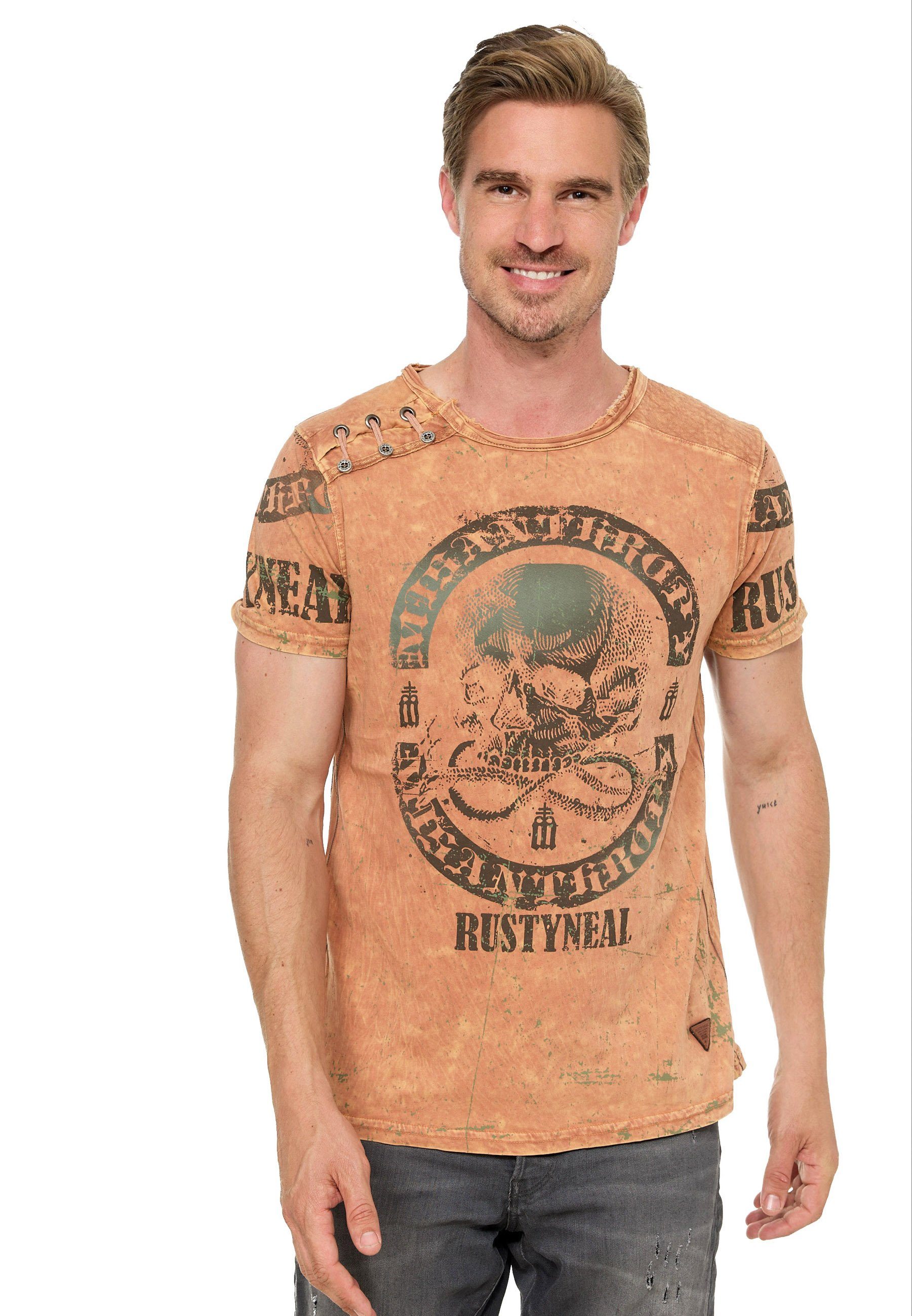 Rusty Neal T-Shirt mit Markenprint camelfarben