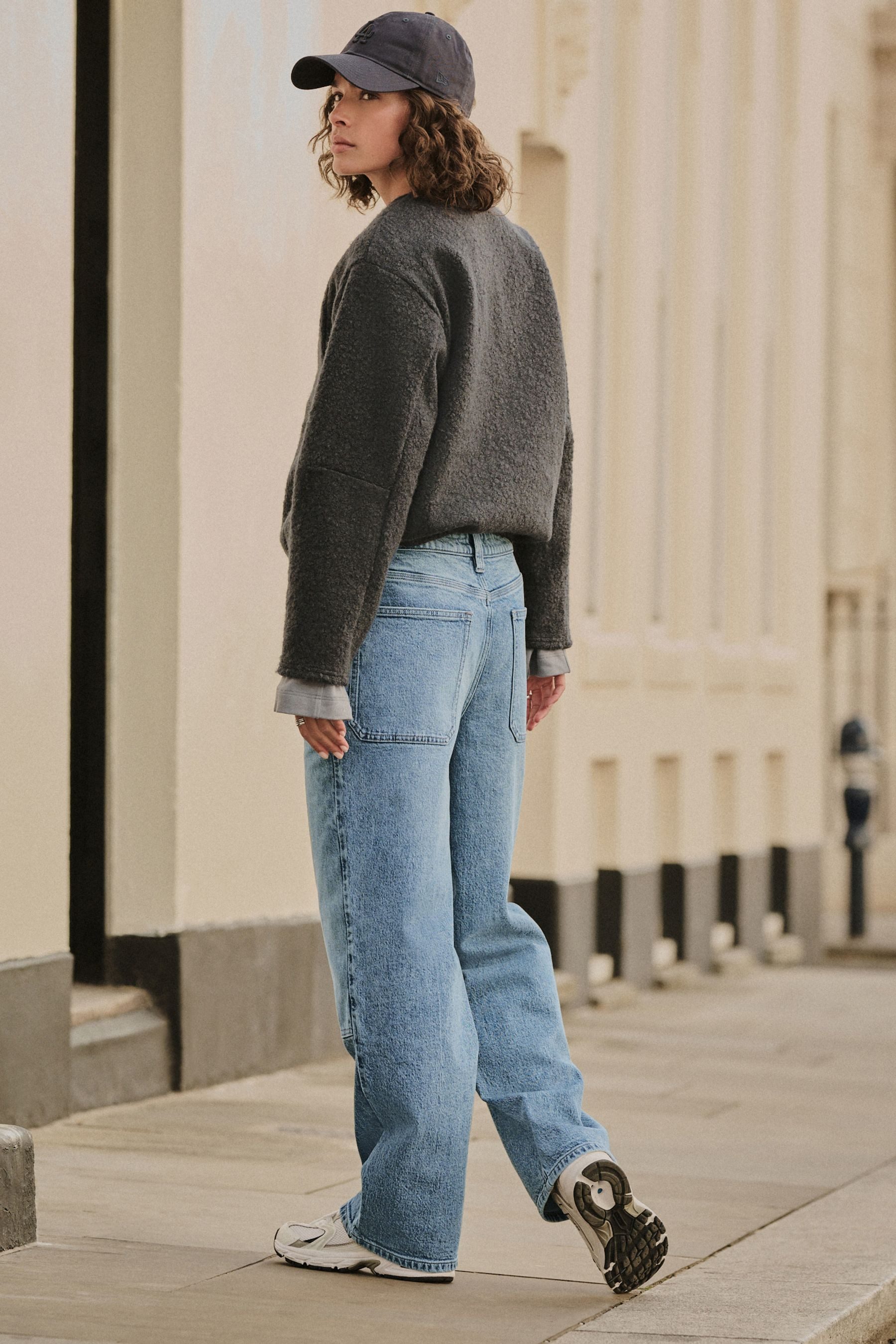 Next Gerade Jeans Straight Fit Jeans mit geradem Bein, Kurzgröße (1-tlg)