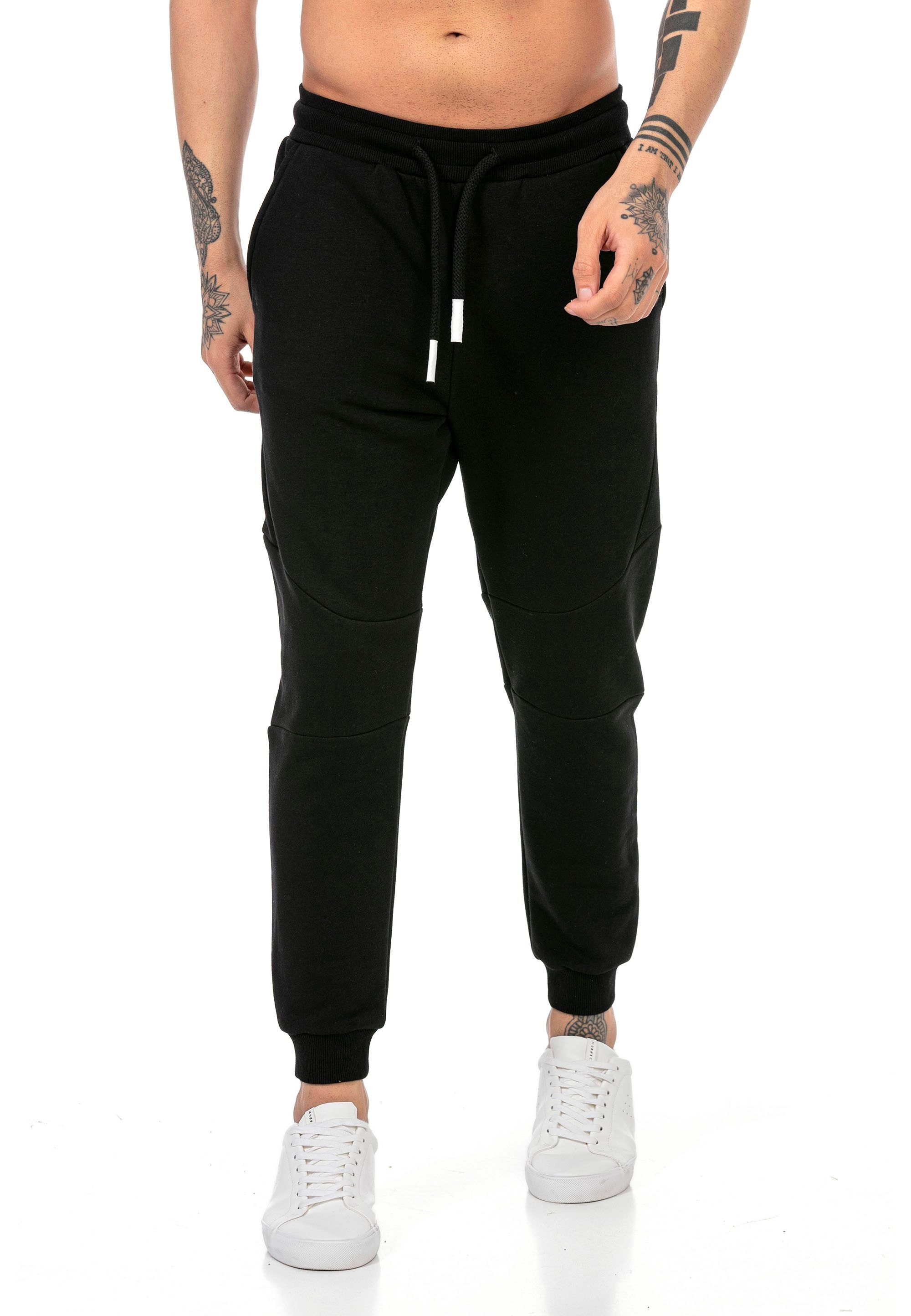 Jogginghose mit Kordelzug und schmalem Beinabschluss