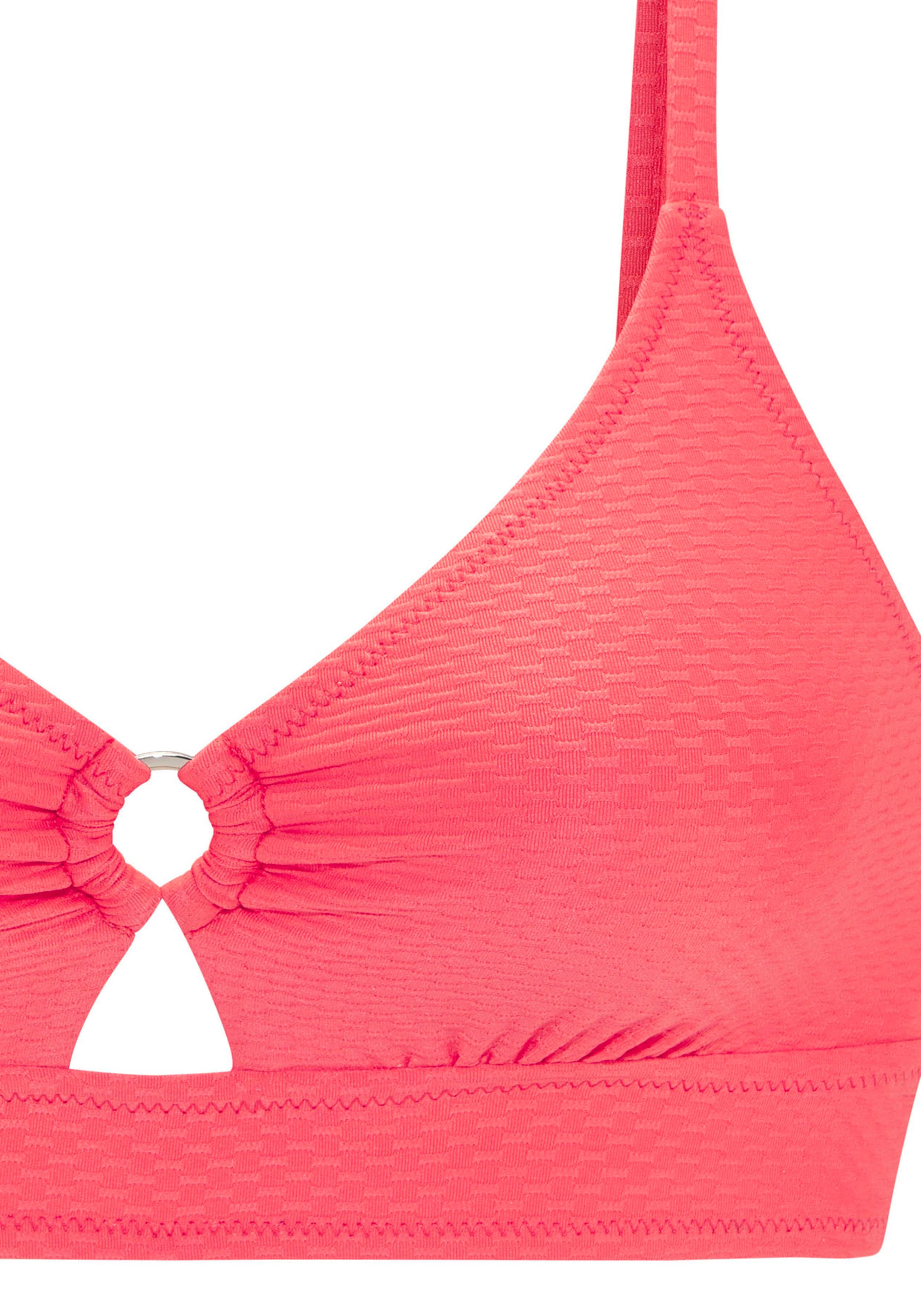 Bruno Banani Triangel-Bikini-Top Kiara, Mit Zierring zwischen den Cups