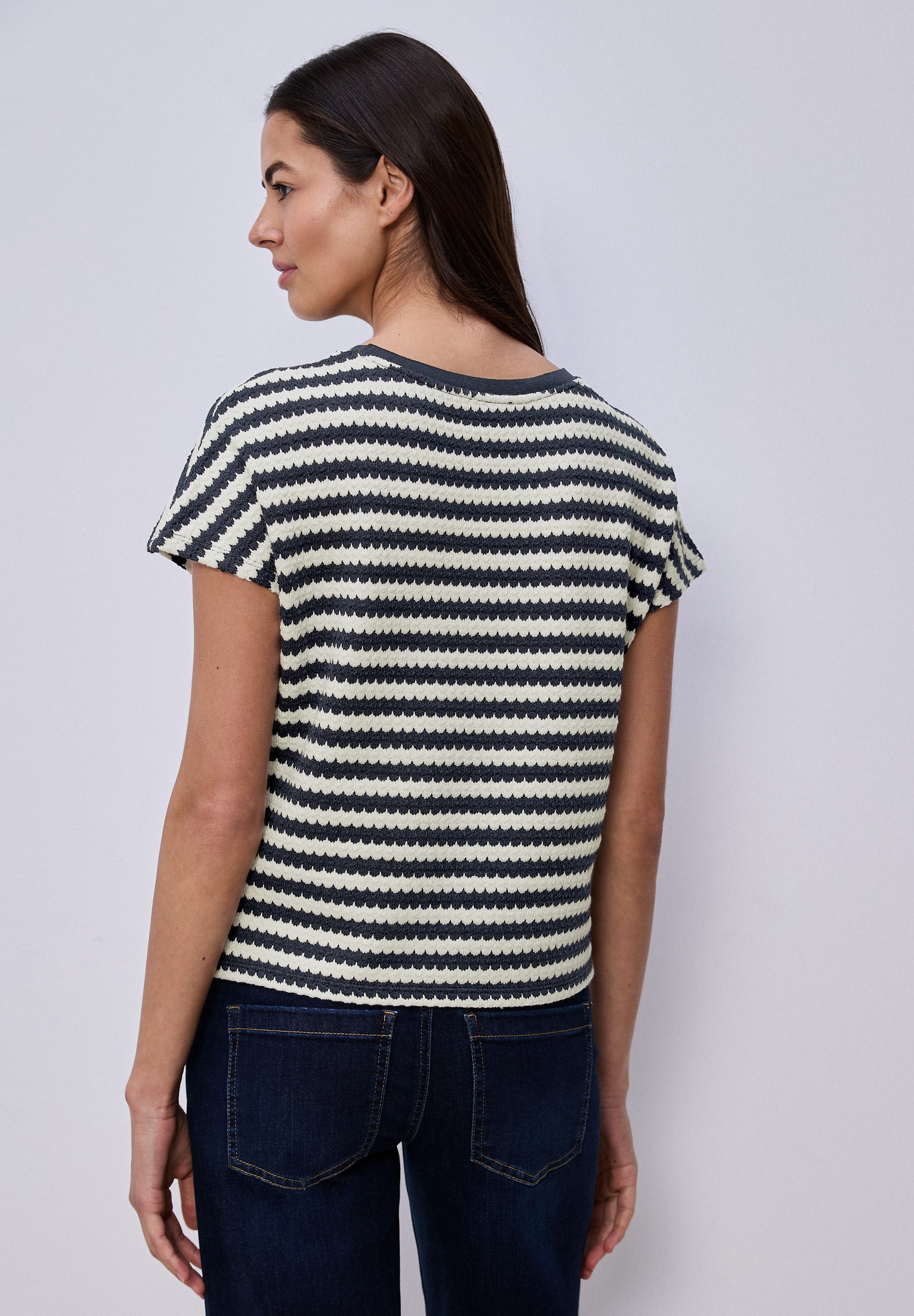 STREET ONE Rundhalsshirt Style Cris Sommershirt mit Streifen und im Strick-Look