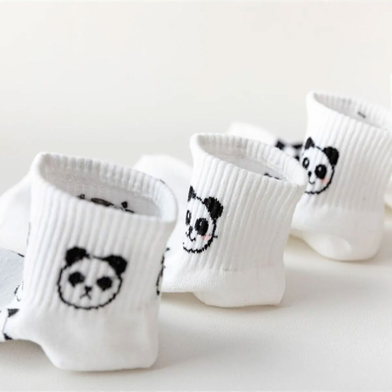 Jungengel Haussocken Unisex Panda Socken Weiß Tiersocken Kurzsocken Sneakersocken (5-Paar) 5x Paar, Extra Weich & Soft, Ideal für Schuhgrößen 36 - 40