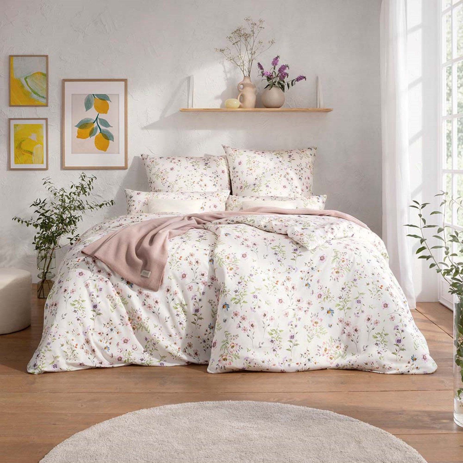 Estella Bettwäsche Estella Mako-Satin Bettwäsche 135x200 Petra elfenbein Blumenwiese, Mako-Satin, 2 teilig, für Sommer und Winter