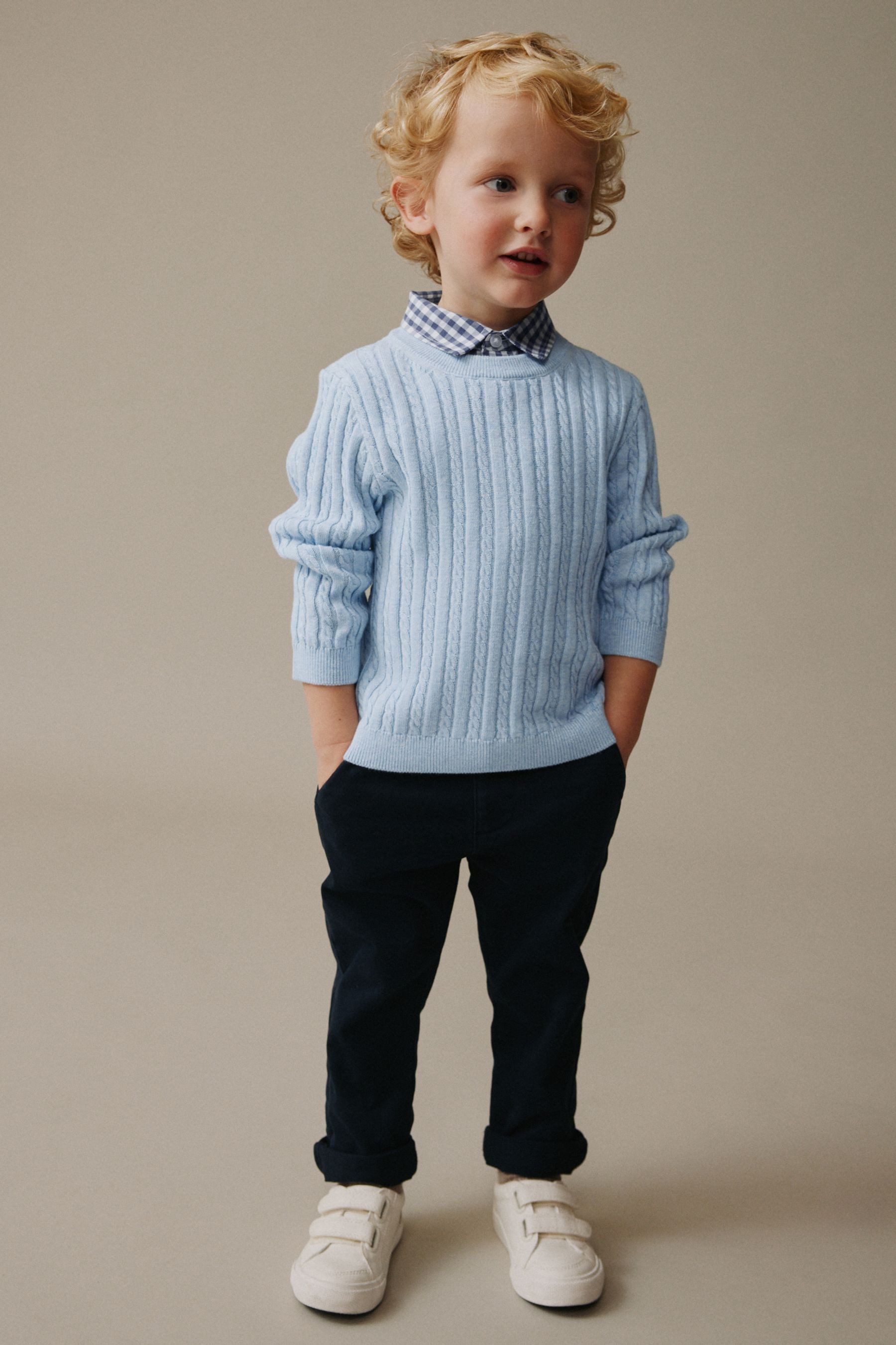 Next 2-in-1-Pullover Pullover mit Zopfstrickmuster und Hemdeinsatz (1-tlg)